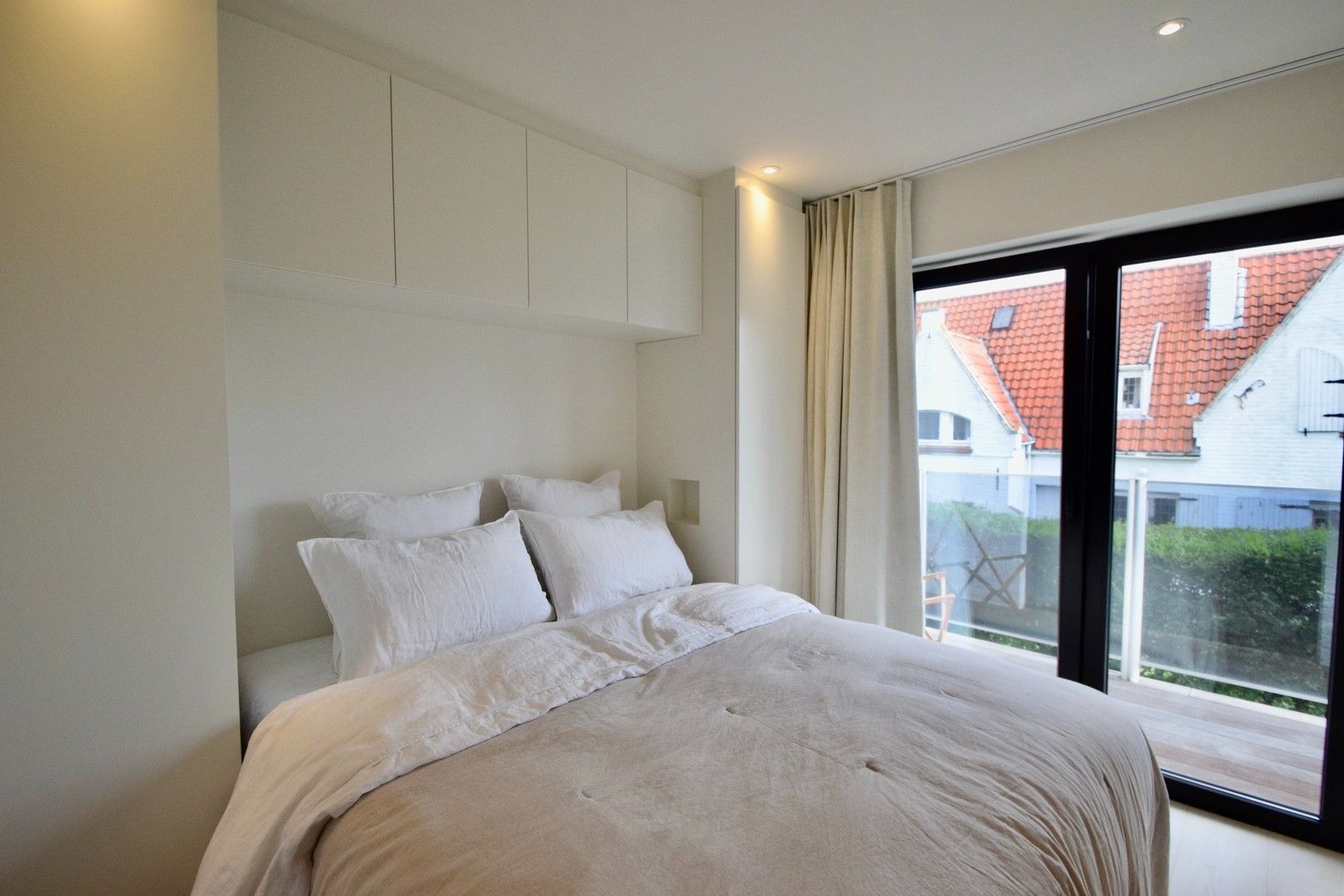 Uitzonderlijk hoekappartement met terrassen dichtbij de zee te Duinbergen. foto 18