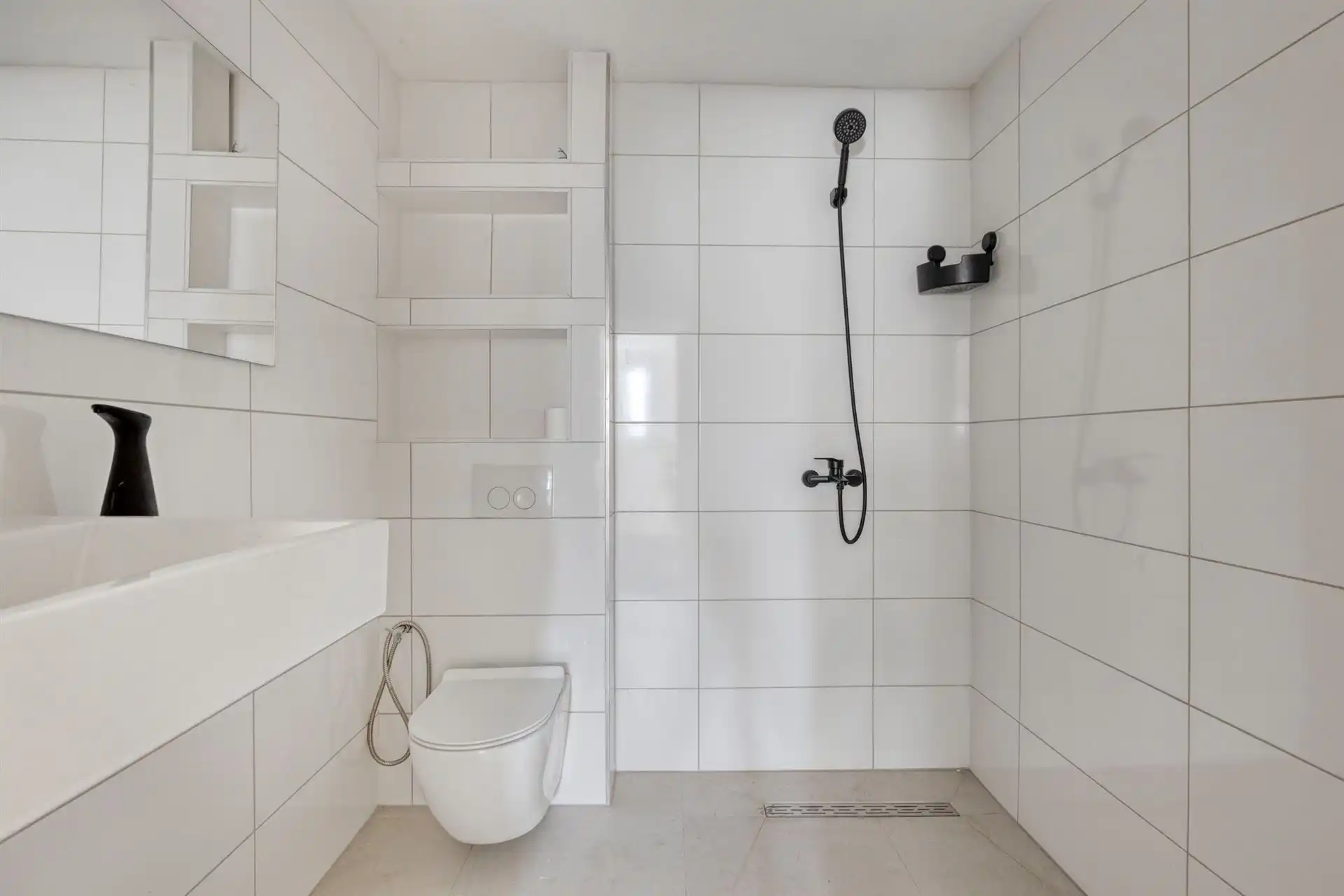 Gerenoveerde woning met 3 slpk's, zonnige tuin en garage! foto 15