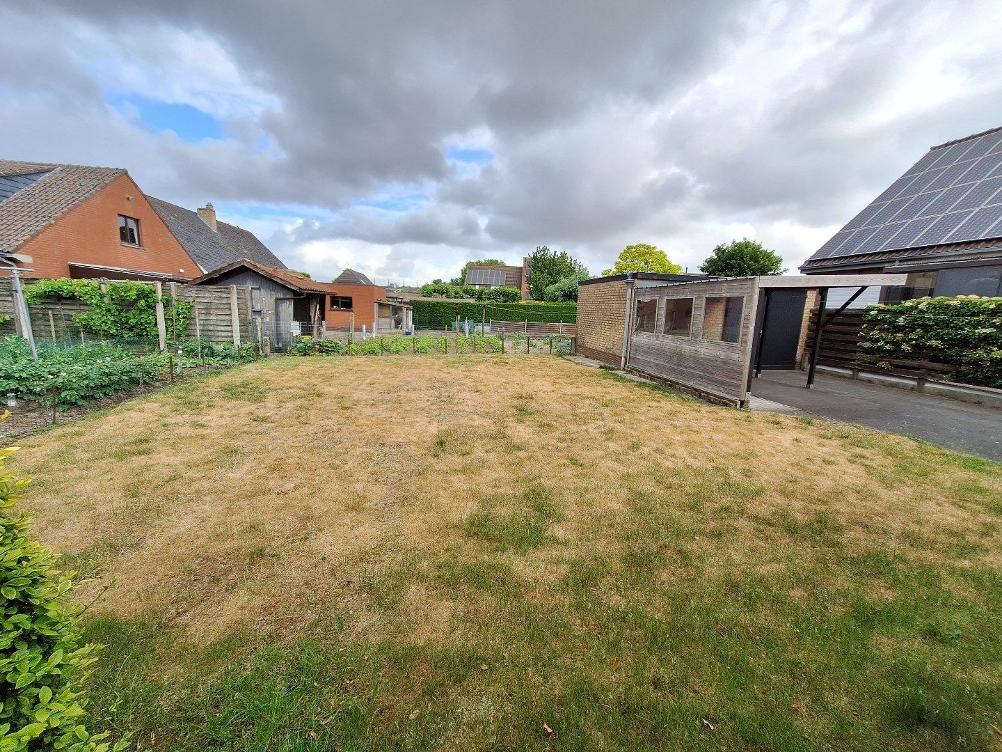Verzorgde alleenstaande woning te Assebroek foto 2