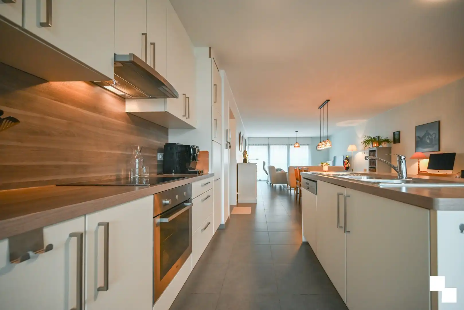 Lichtrijk tweeslaapkamer appartement te hartje Izegem foto 15