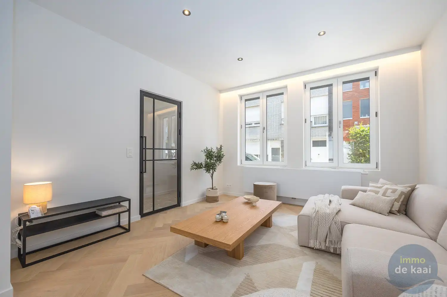 Huis te koop foto {{pictureIndex}}