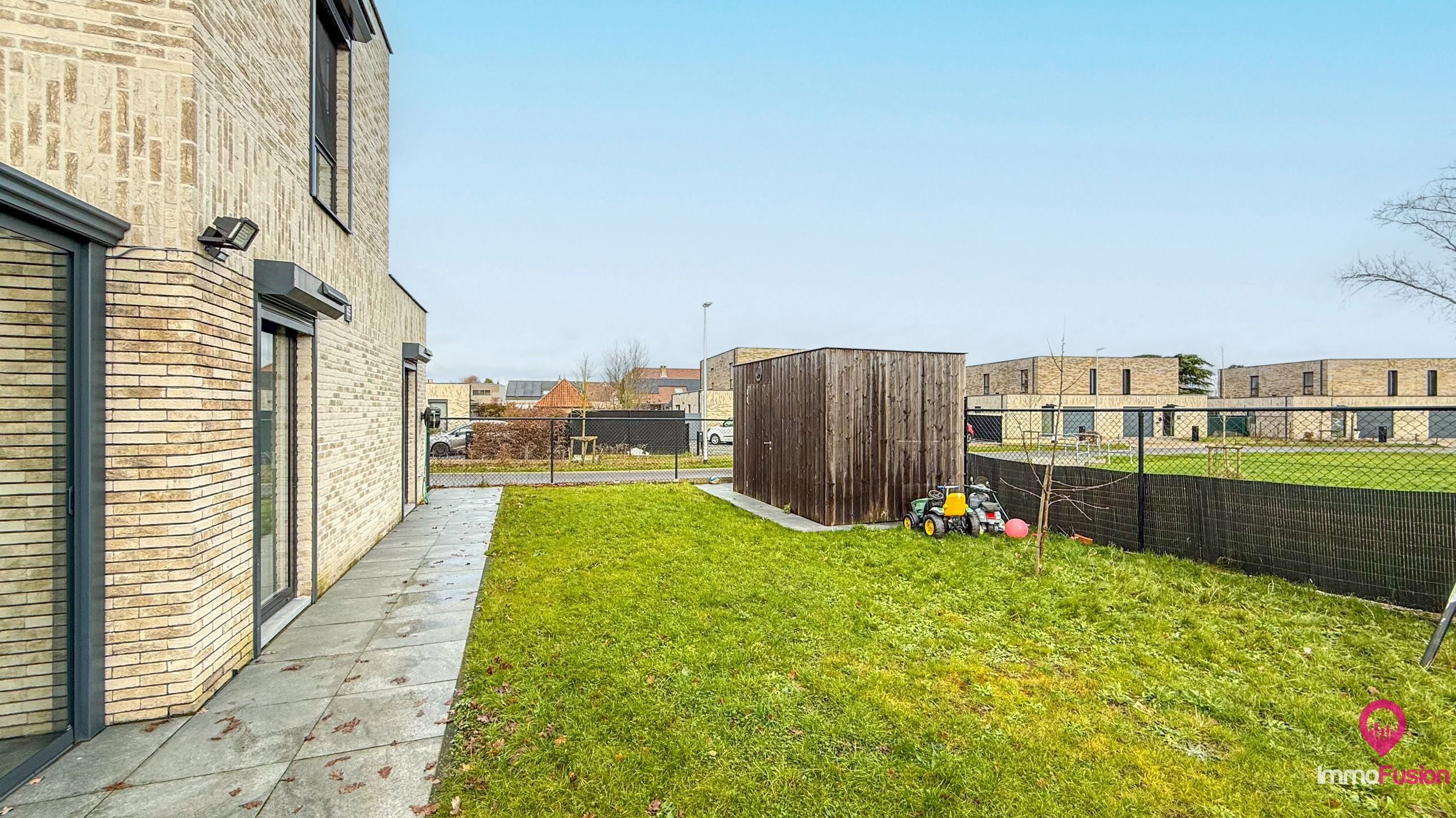 Recente halfopen woning met 2slpk en mooi tuin in Boekt! foto 37