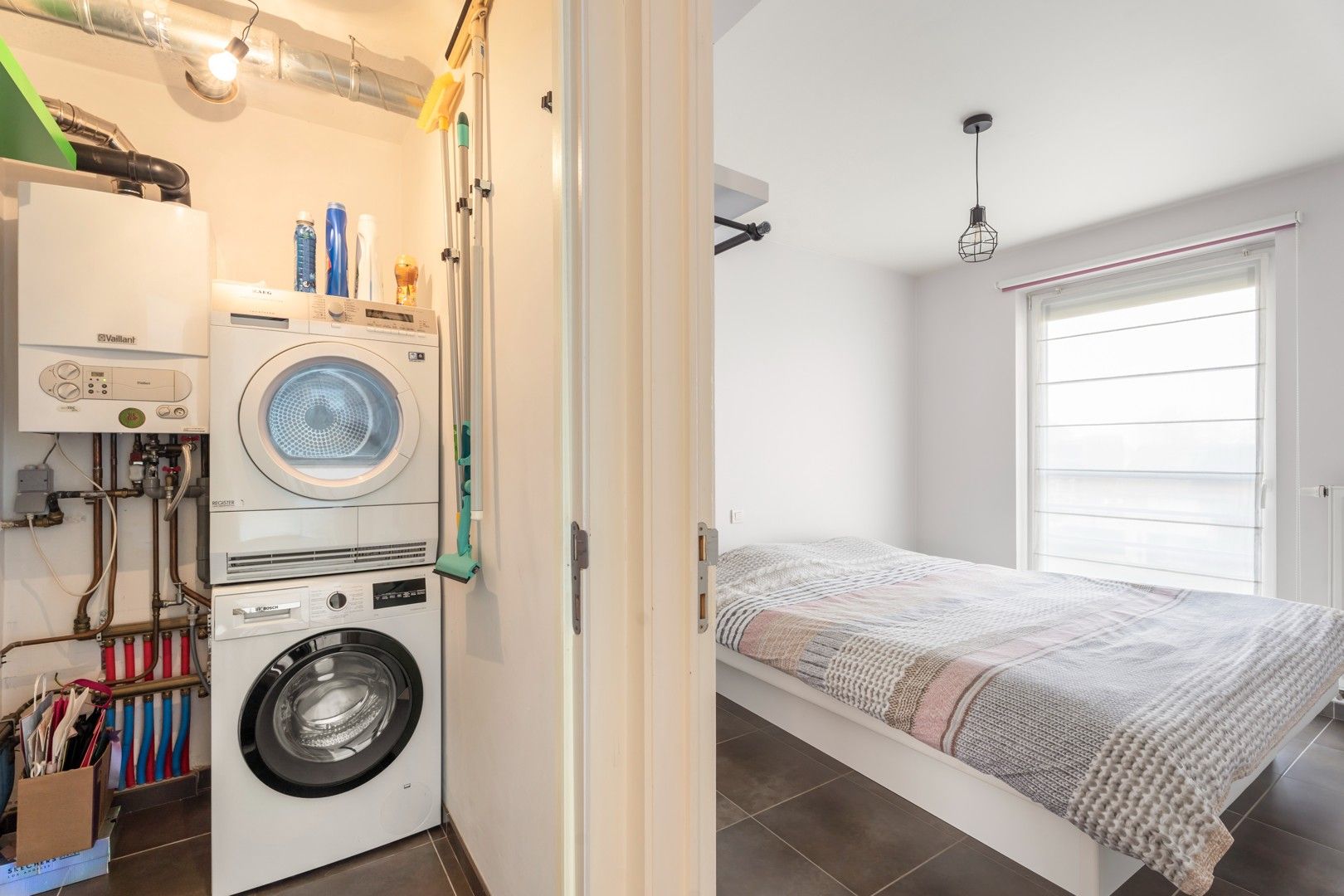 Recent appartement met twee slaapkamers en zonneterras op wandelafstand van centrum Tielt! foto 10