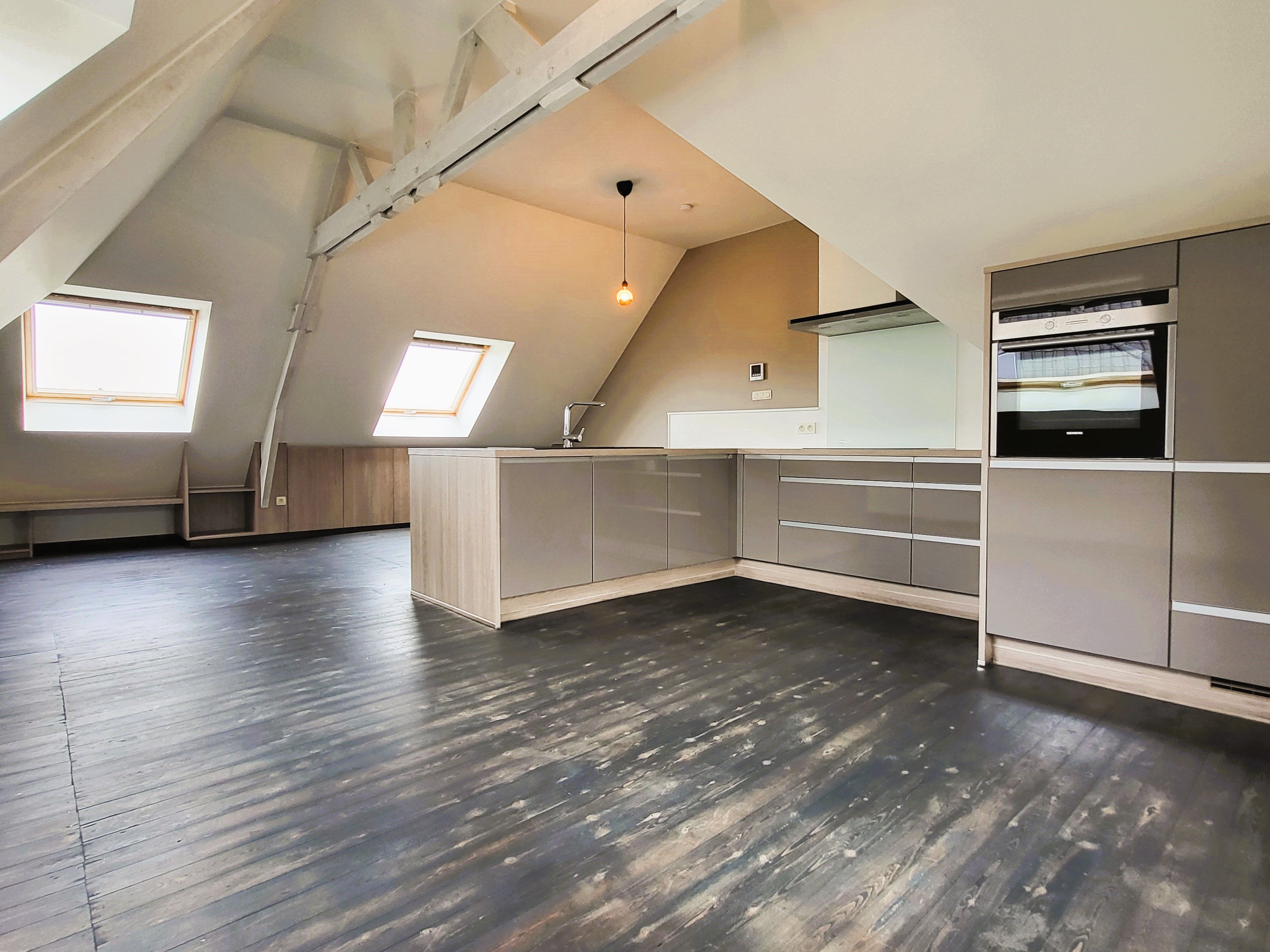 Lichtrijke penthouse van 143m² met landelijk uitzicht, gelegen op de 1ste en 2de verdieping. foto 17