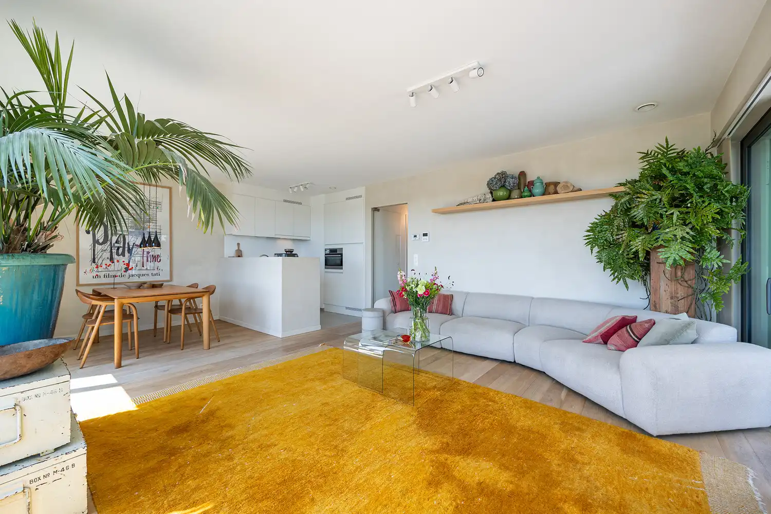 Luxueus en zorgeloos wonen op hoog niveau in de iconische Residentie Louise Marie - 2 slaapkamers en ruim terras (EPC A!) - verkoop onder het registratiestelsel! foto 14