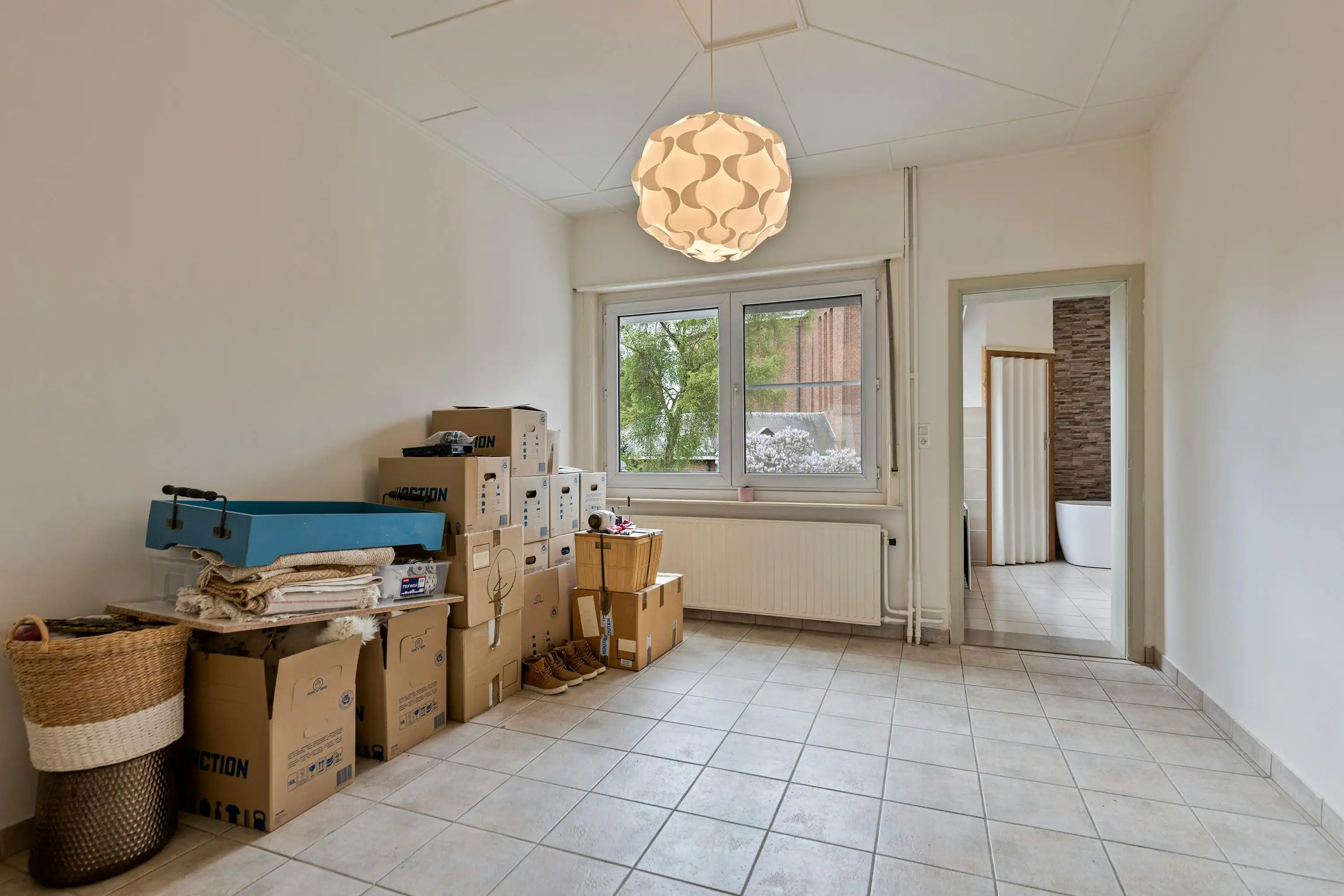 Huis met veel potentieel, tuin en garage te koop in Merksem foto 12