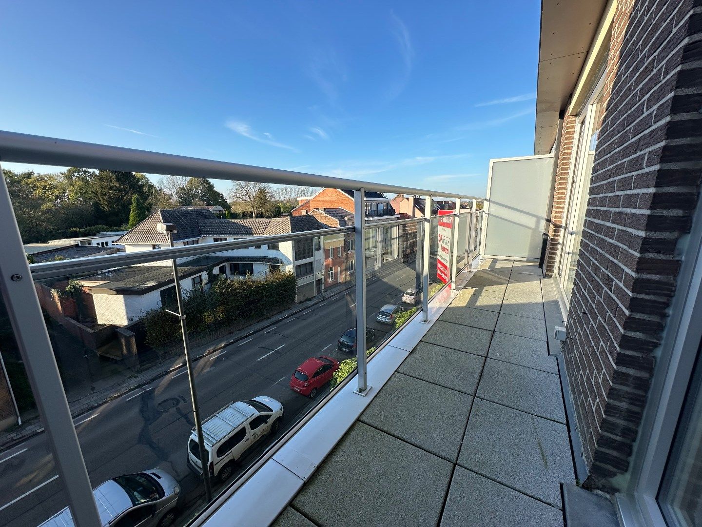 Gerenoveerd appartement met terras, garage en 2 slaapkamers in Tongeren foto 5