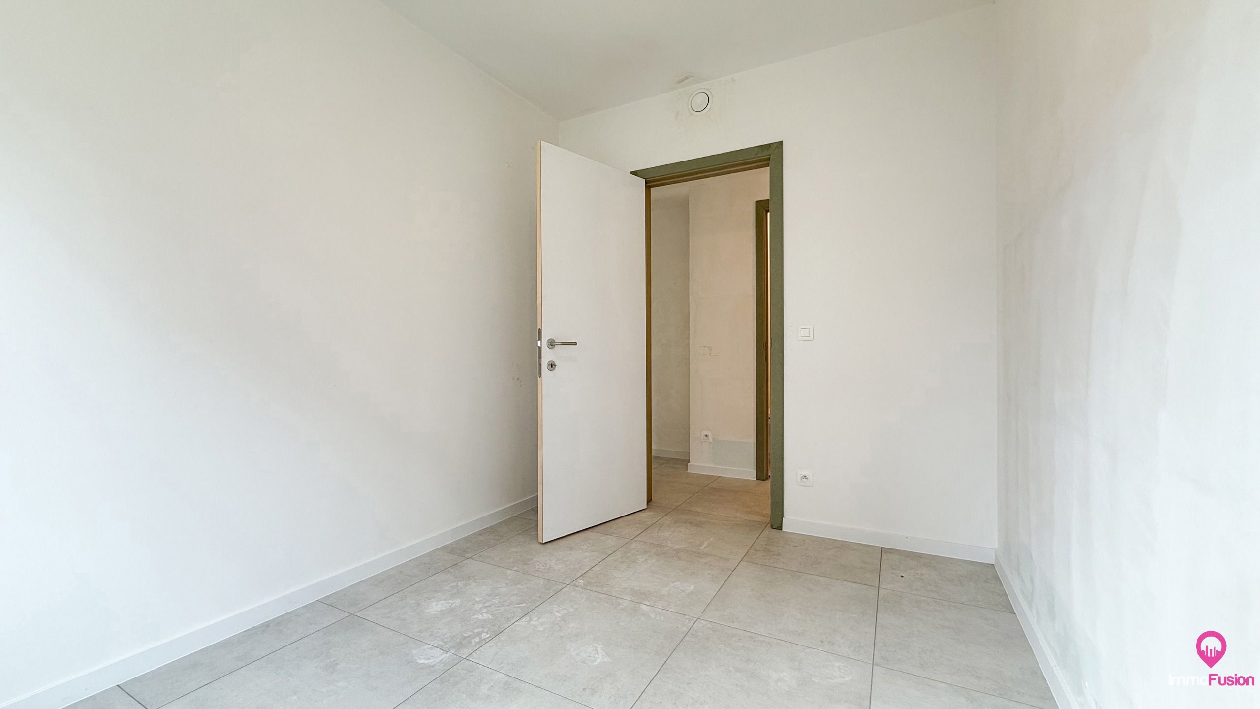 Gelijkvloers appartement met 3 slaapkamers en met een tuin! foto 17