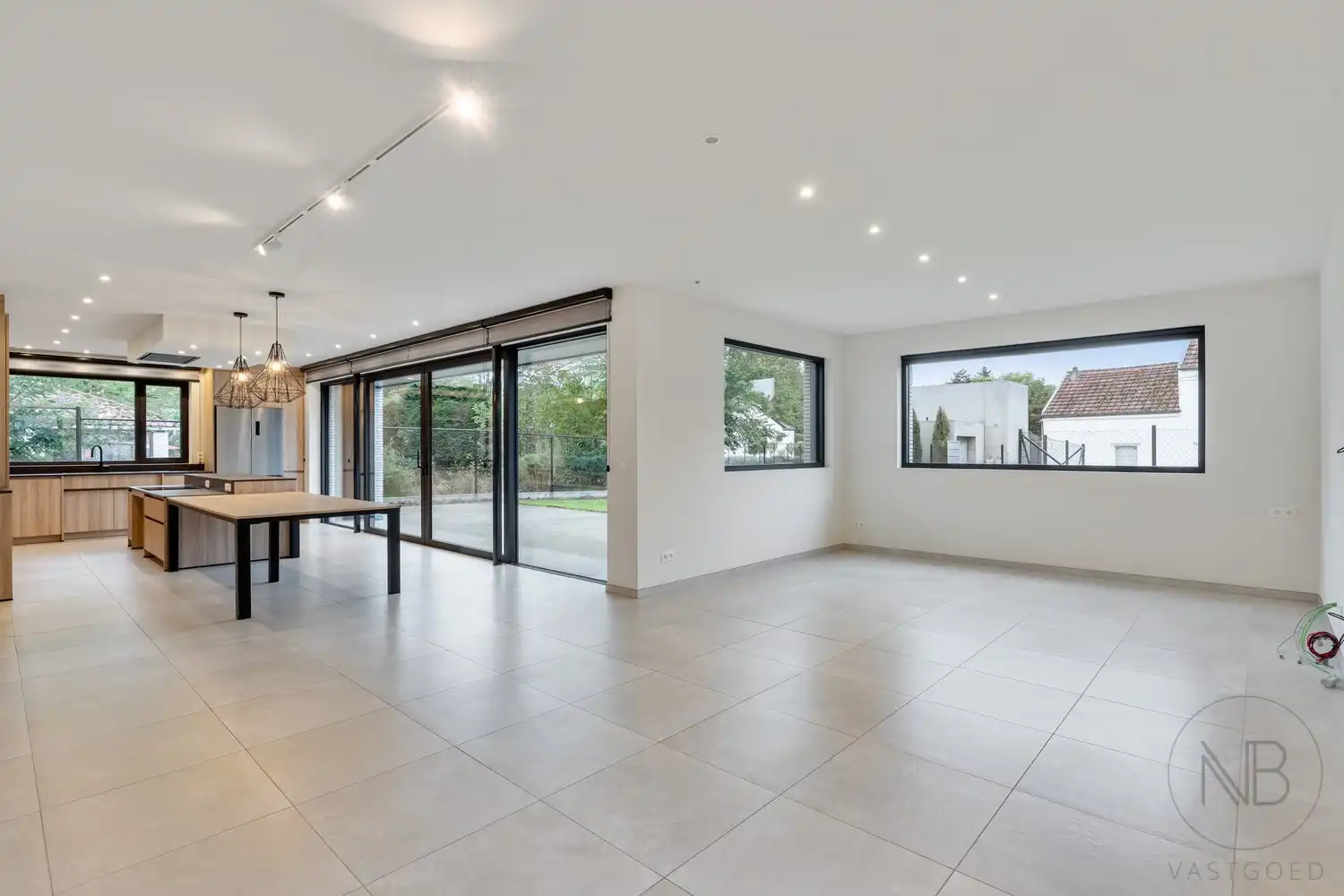 Moderne gelijkvloerse woning in Zonhoven op een perceel van 10a 91ca foto 6