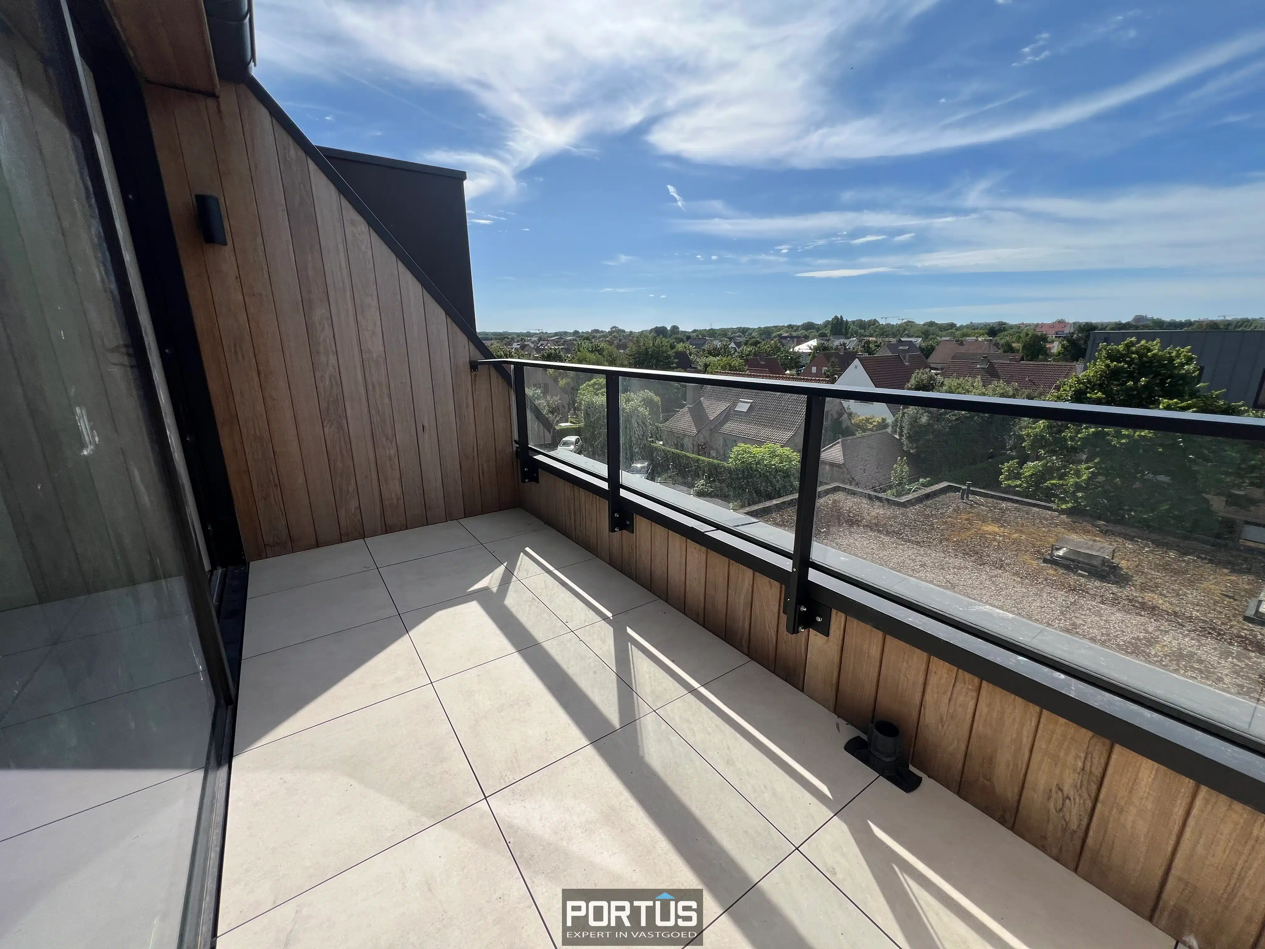 Instapklaar nieuwbouwappartement te koop met 2 slaapkamers in Residentie Portanic te Nieuwpoort foto 4