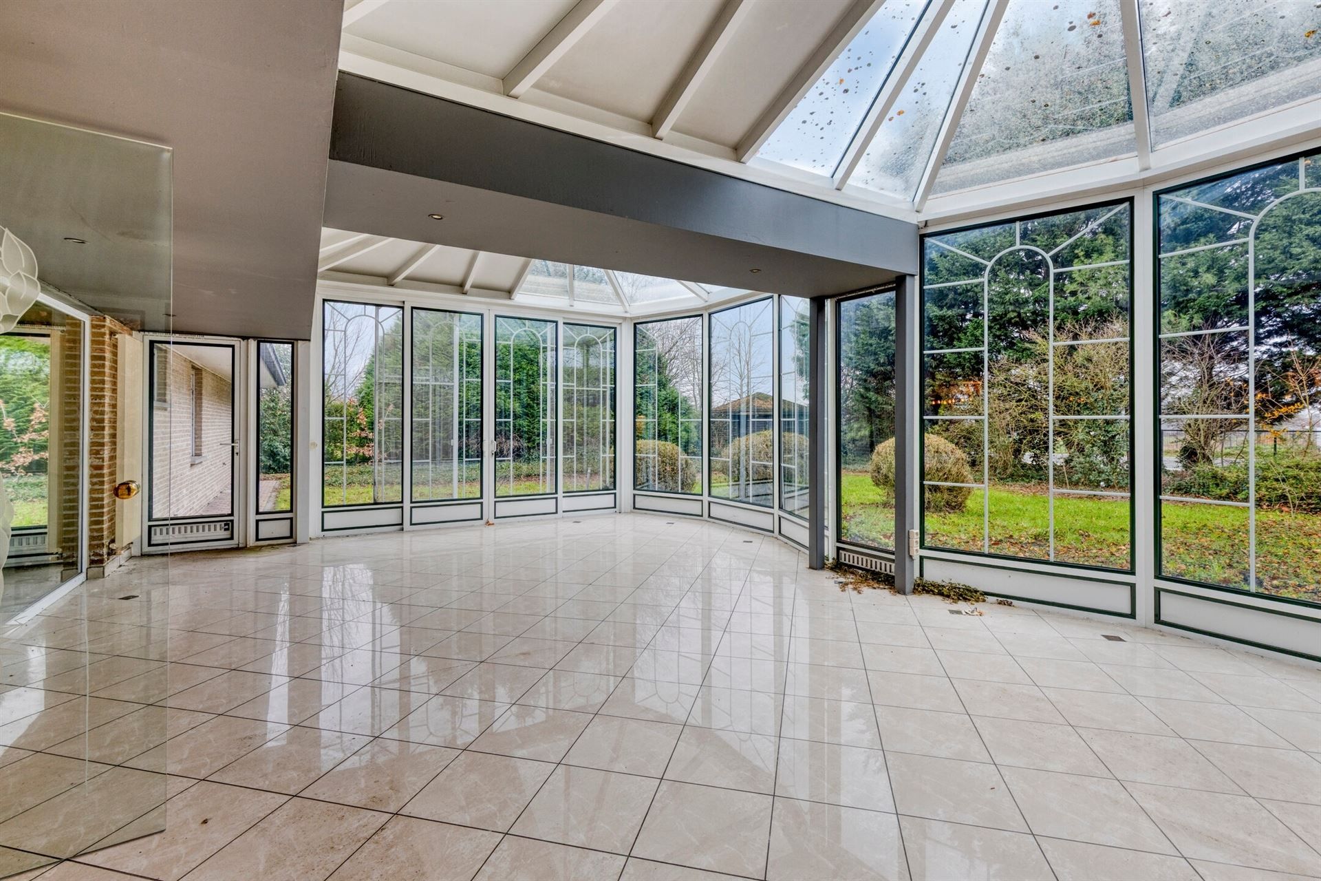 Villa op 1159m² grond. Uitstekend bereikbaar! foto 6