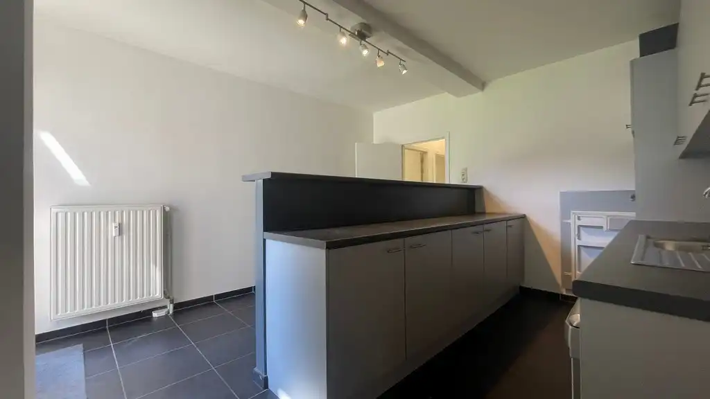 Instapklaar kantoor te huur vlakbij Eilandje in Antwerpen foto 6