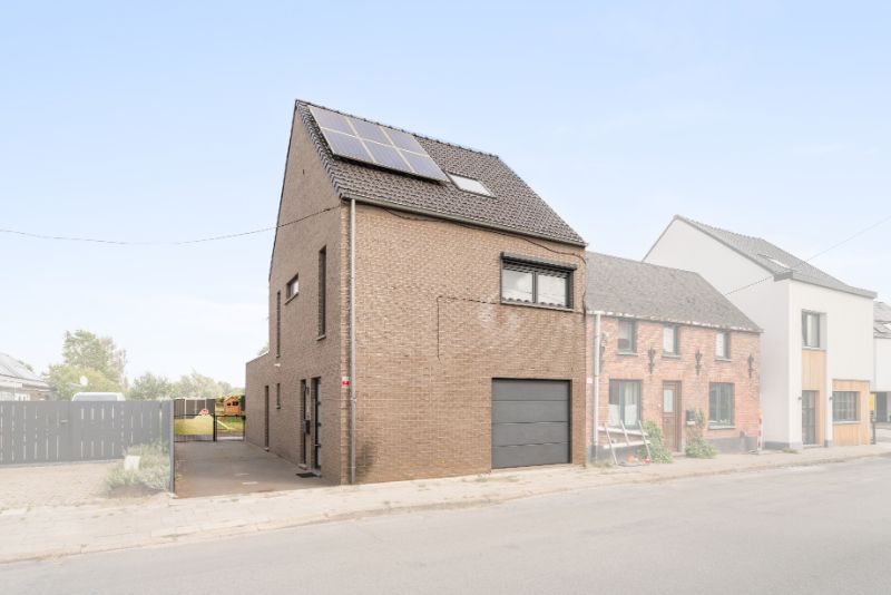 ()=>{if(producerUpdateValueVersion(node),producerAccessed(node),node.value===ERRORED)throw node.error;return node.value} Brugstraat 5/A - 9290 Berlare