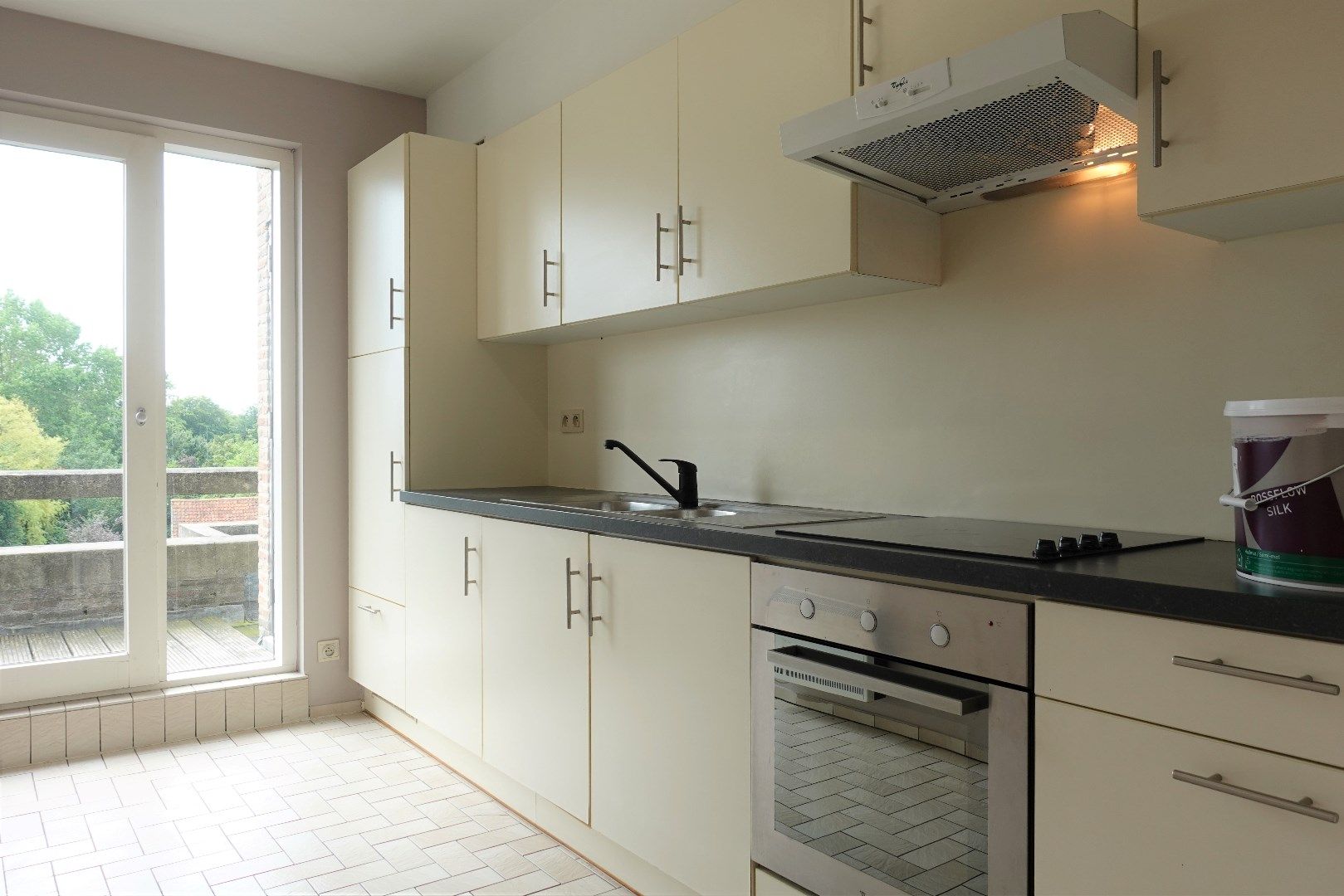 Opbrengsteigendom met 7 appartementen, 2 handelspanden en 7 garageboxen in Gistel foto 21