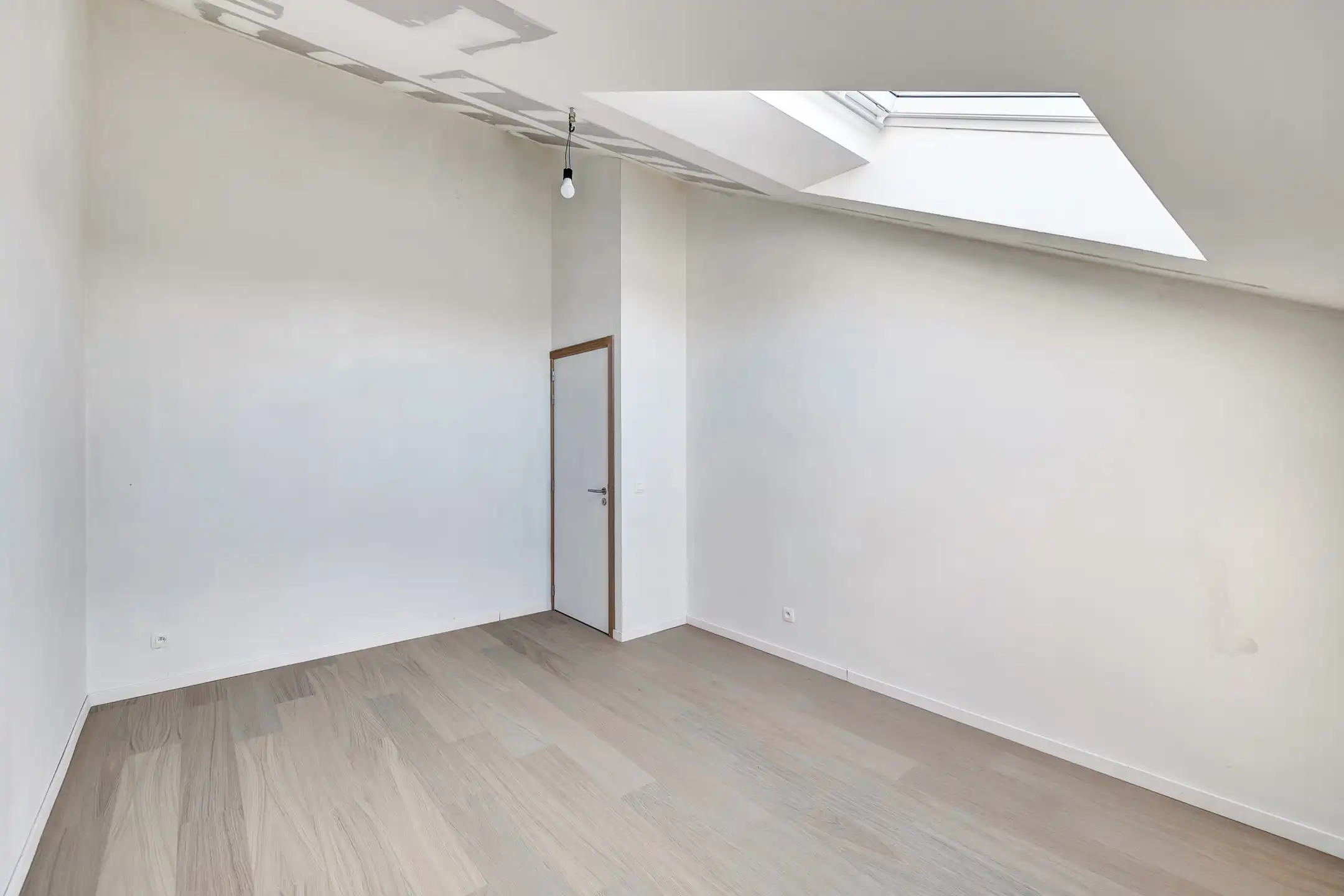 Prachtige nieuwbouwwoning in uniek woonerf foto 21