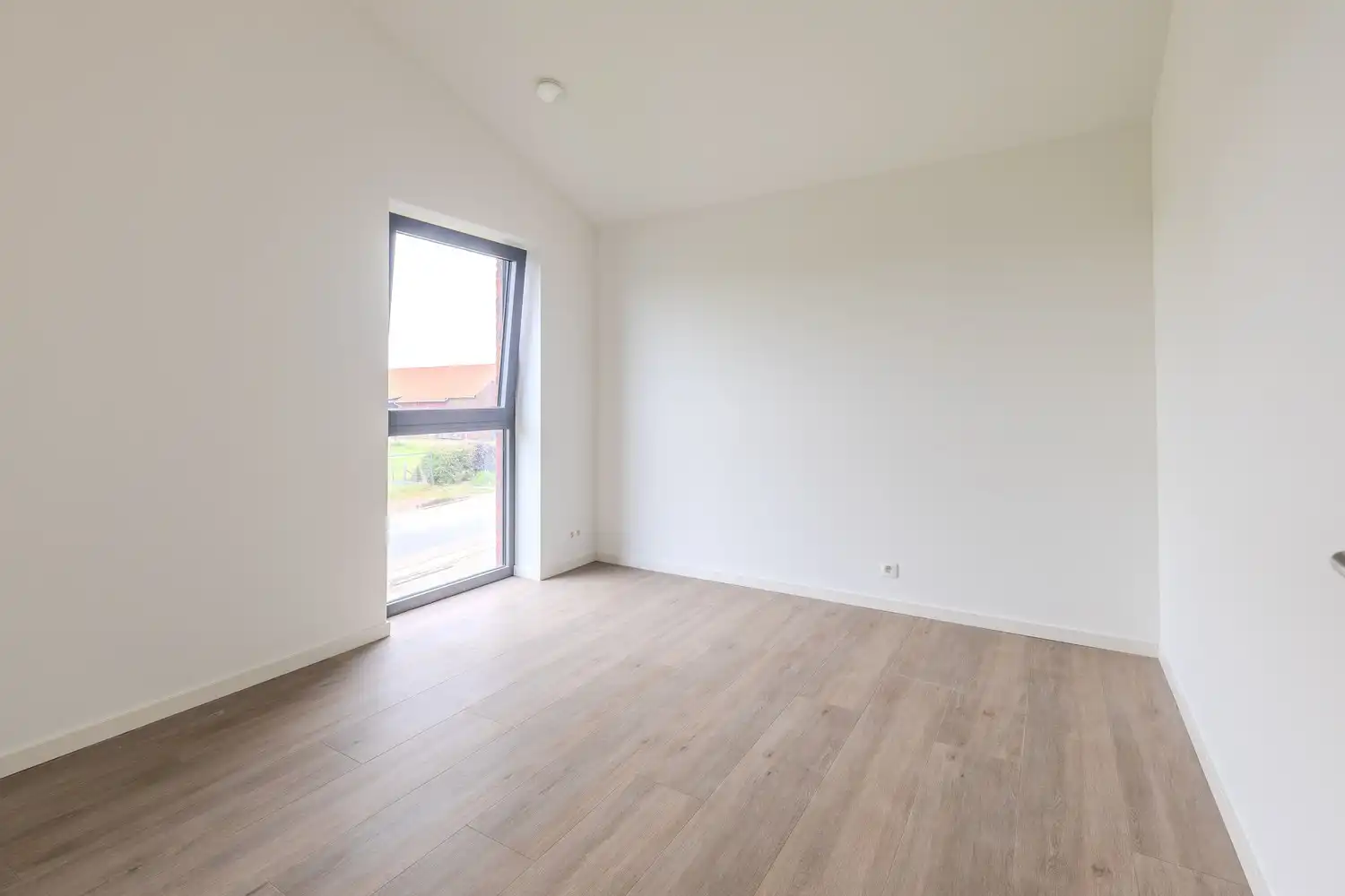 Nieuwbouwwoning met 3 slaapkamers in Maasmechelen foto 14
