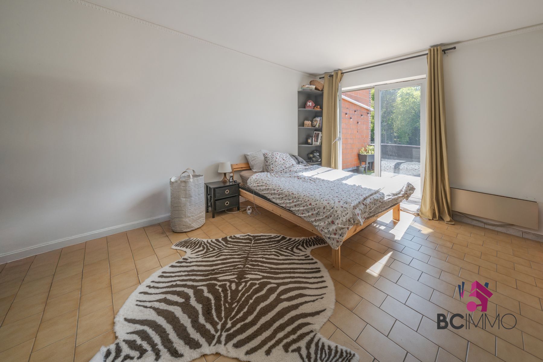Instapklaar 1-slaapkamerappartement op toplocatie in Genk foto 4