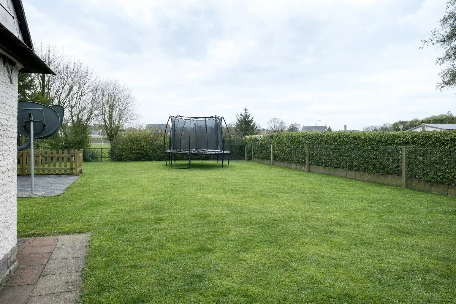 ALLEENSTAANDE GEZINSWONING MET 4 SLPKS EN TUIN! foto 10