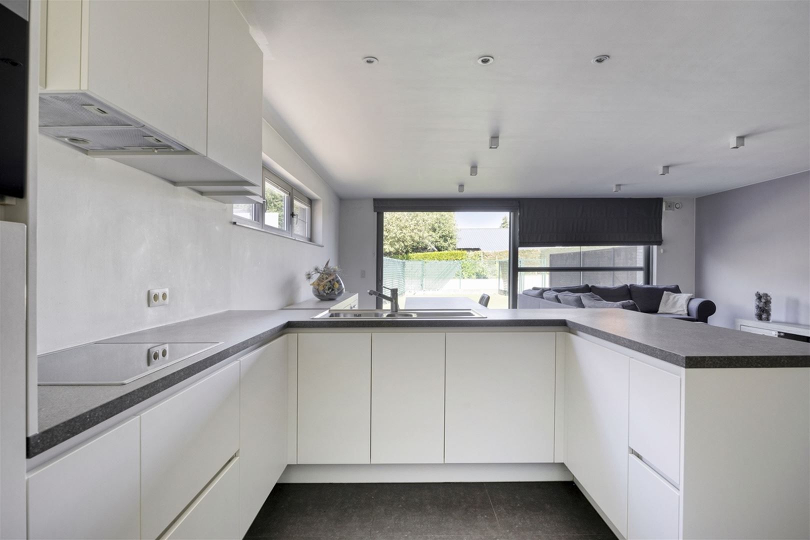 TE KOOP: Ruim appartement met tuin te Heusden-Zolder!  foto 5