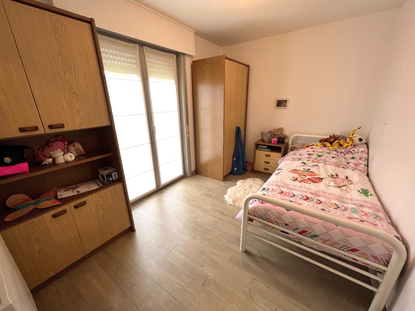ALLEENSTAANDE WONING MET 4 SLPKS, GARAGE, CARPORT EN TUIN foto 14