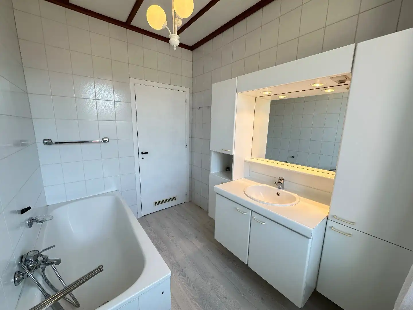 Ruime woning met 4 slaapkamers en tuin in Riemst foto 12