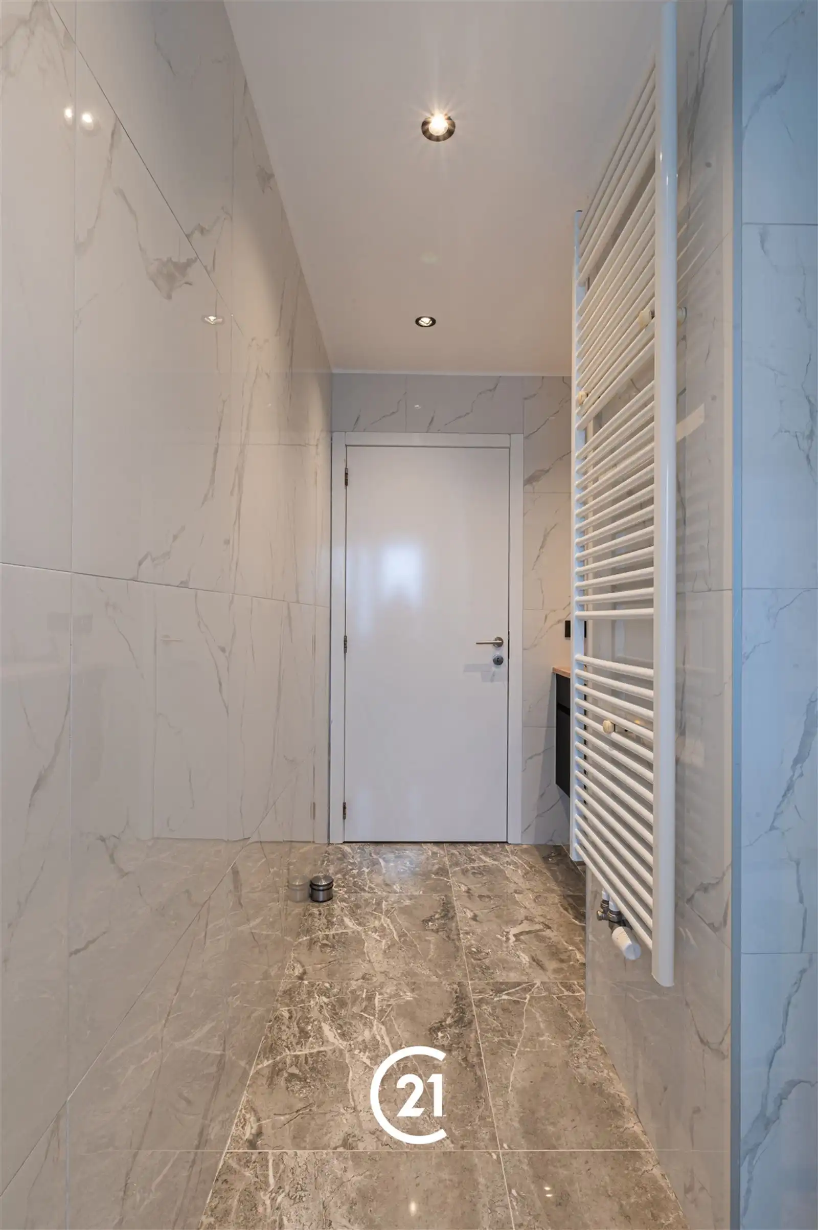 Luxueus afgewerkte villa met 5 slaapkamers in Leerne! foto 21