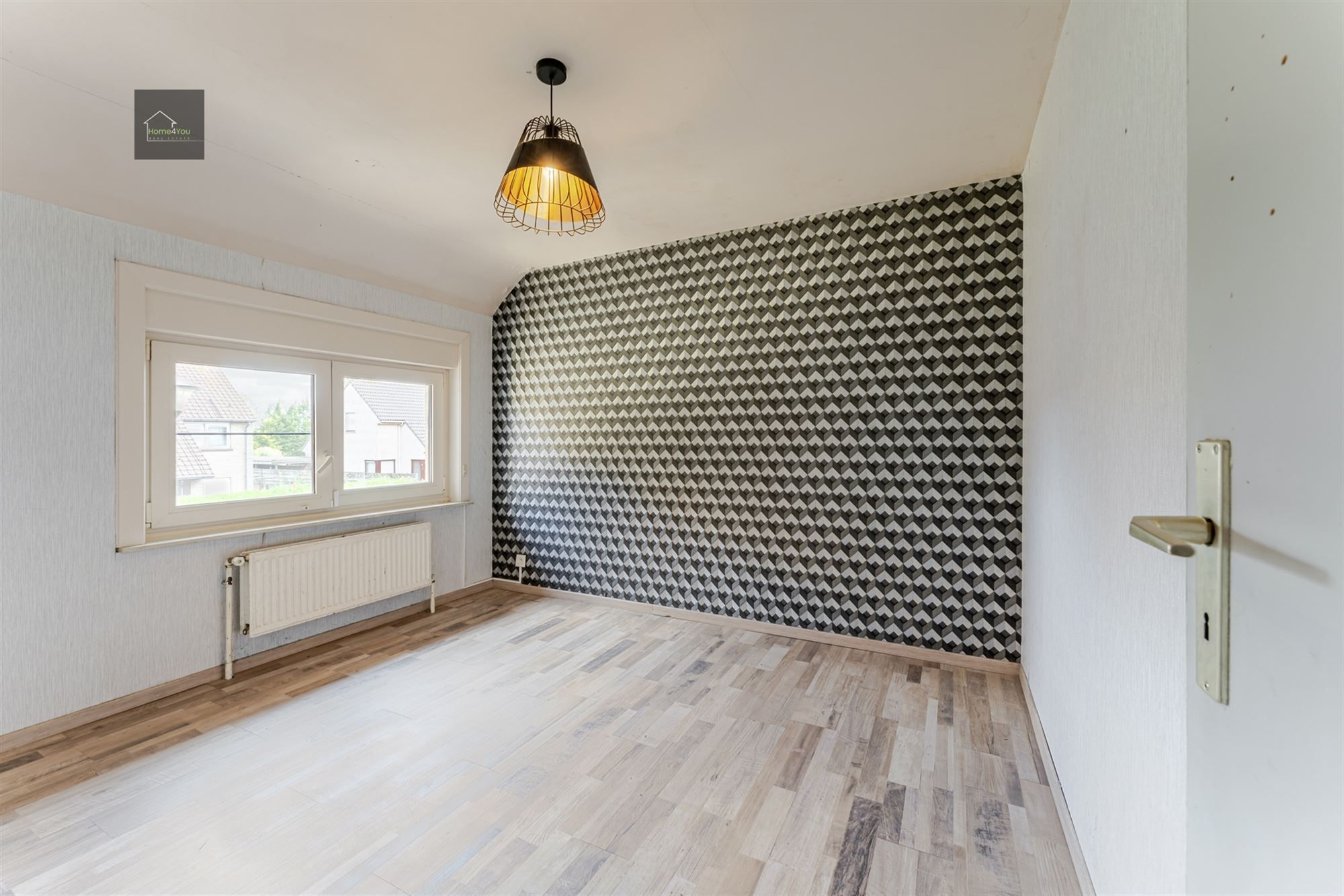 Ruime instapklare gezinswoning met 4 slaapkamers en grote tuin in Diksmuide foto 20