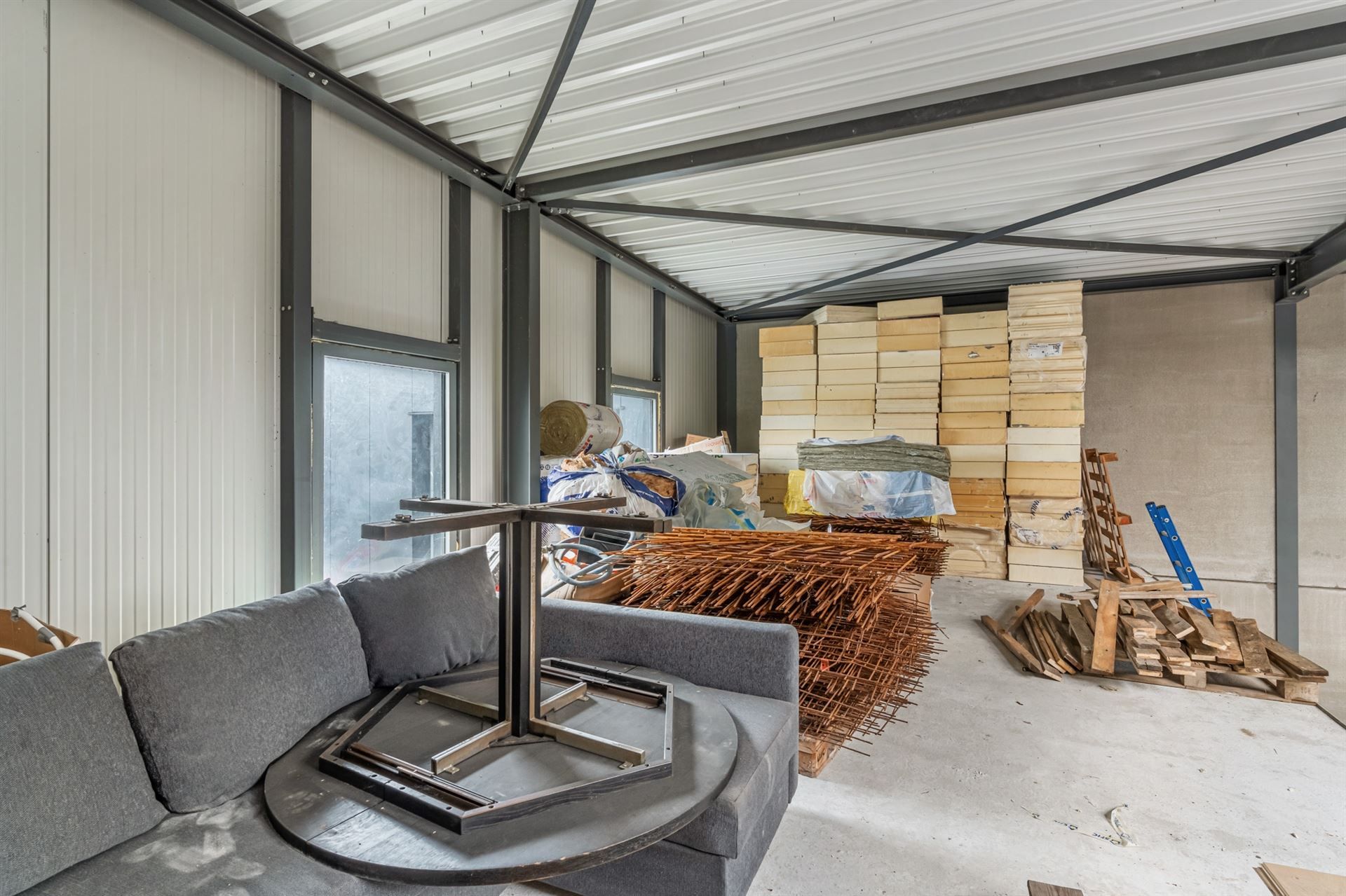 Industrieel gebouw, magazijn, opslagplaats. foto 10