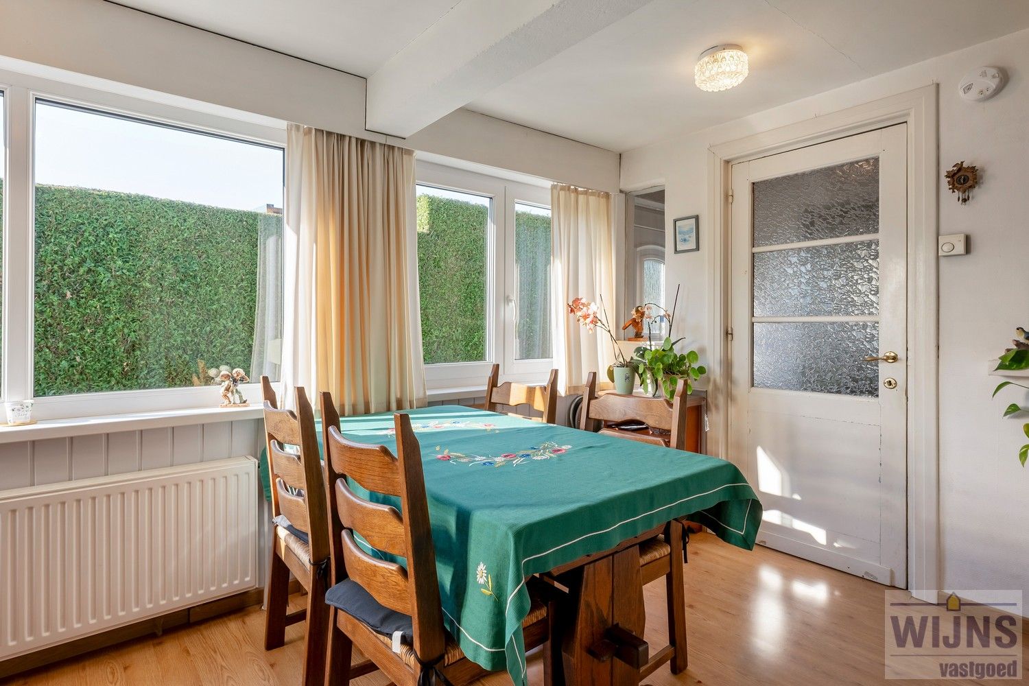 Rustige gelegen op te frissen laagbouw woning. foto 14