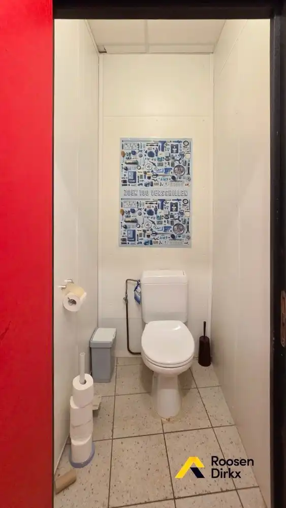 Handelspand met 254m² met hoge zichtbaarheid en unieke ligging in hartje Bree foto 17