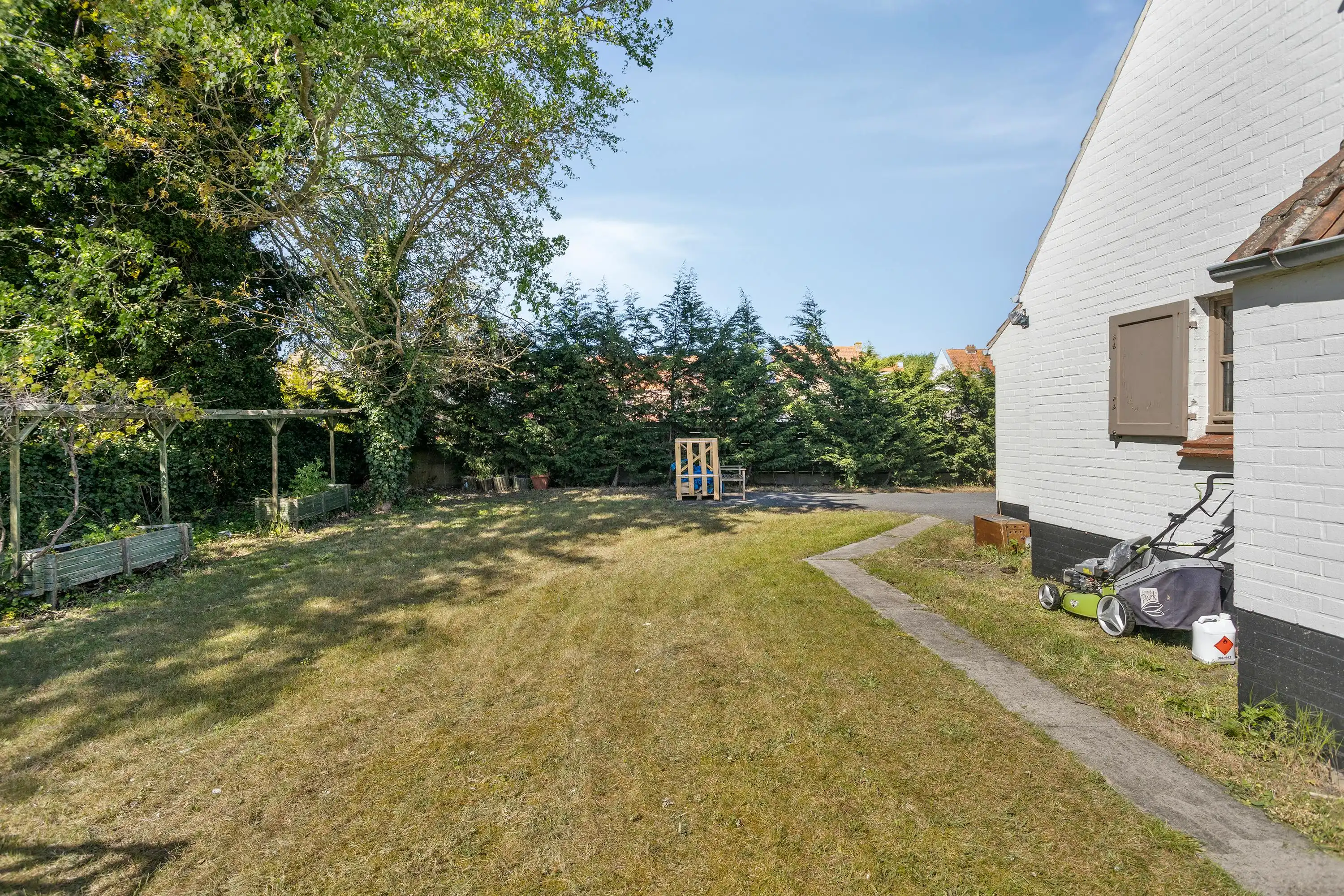Charmante woning op een ruim perceel van 1273 m² in Sint-Idesbald foto 18
