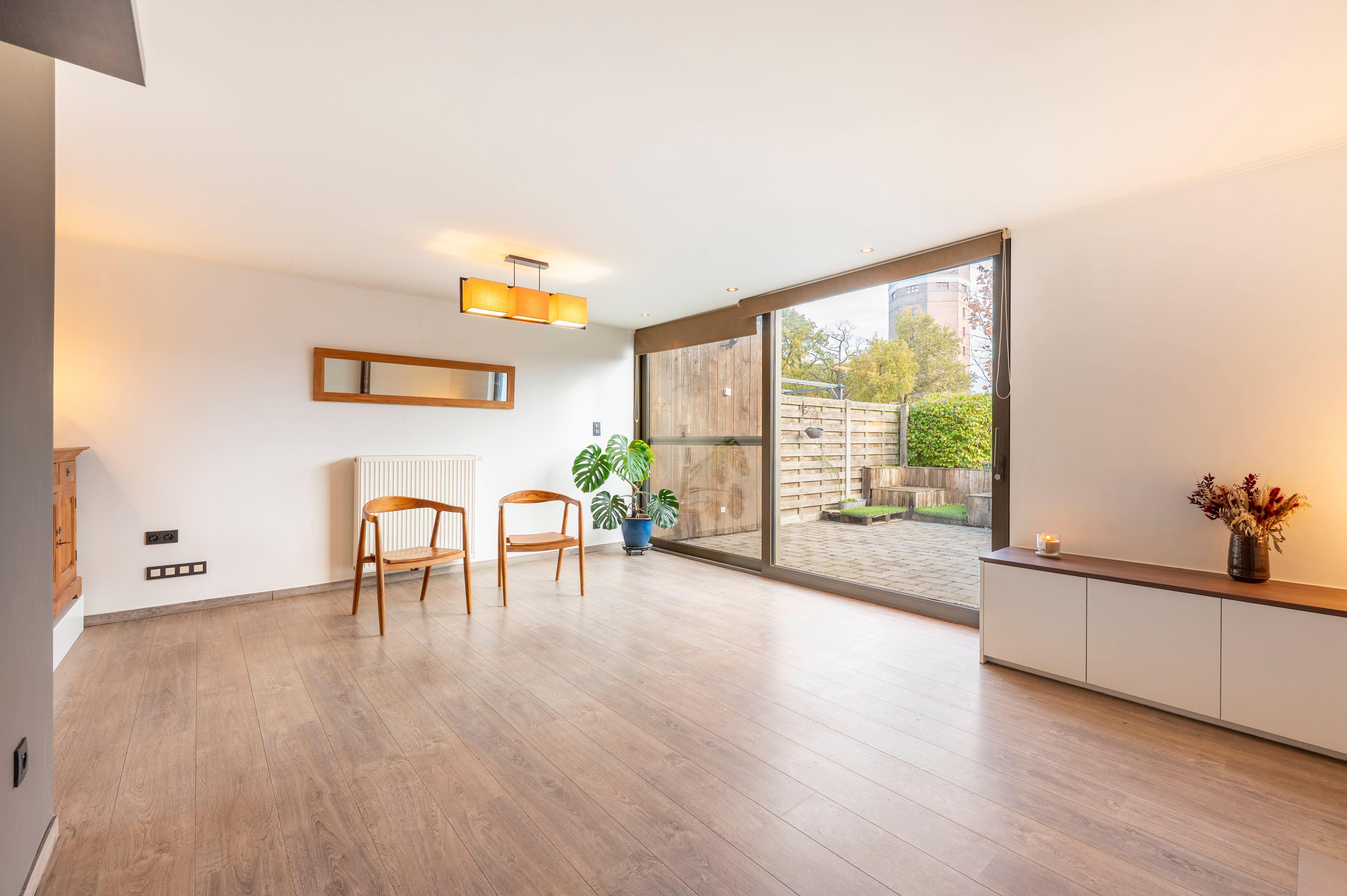 Verrassende woning met leuke tuin en grote garage nabij centrum Kapellen! foto 5