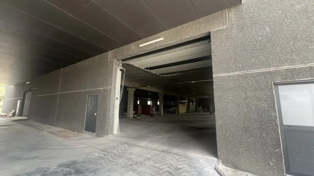 Nieuwbouw magazijn te huur in Pantserschipstraat in Gent foto 6