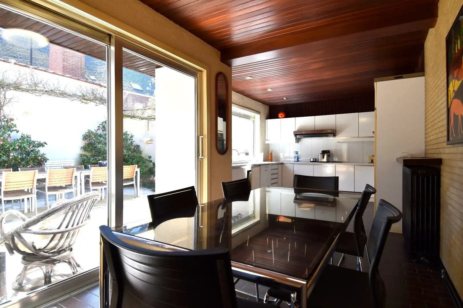 Charmante eigendom met 3 slaapkamers, 80 m² zolder, inpandige garage en zonneterras te koop in Gullegem-centrum foto 5