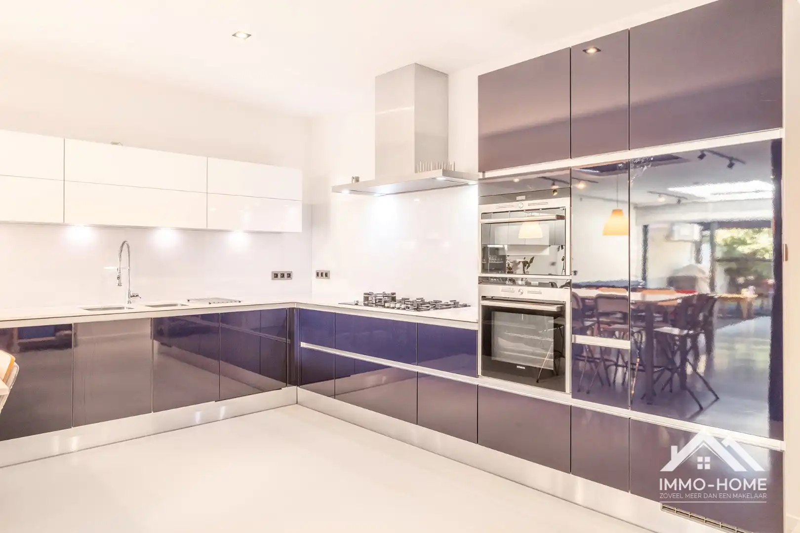 Héél erg ruime gerenoveerde woning met garage nabij centrum Lokeren! foto 8