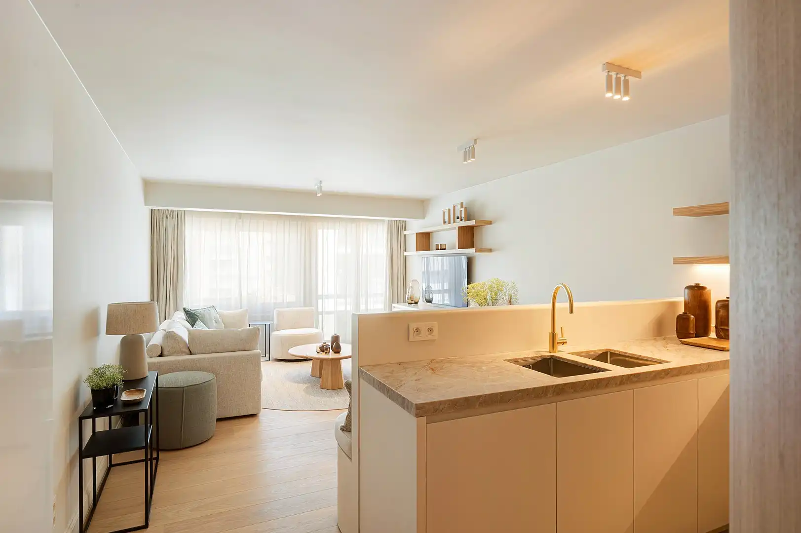 Gerenoveerd appartement op een uitstekende ligging nabij het Lichttorenplein. foto 9