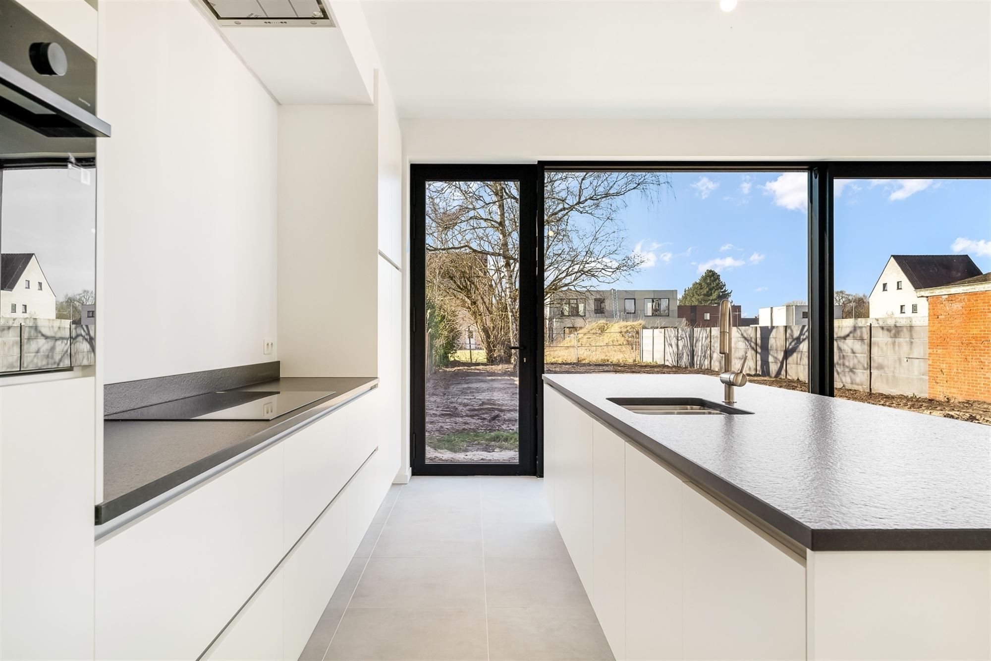 ZEER RUIME, HOOGKWALITATIEVE NIEUWBOUWWONING! foto 5