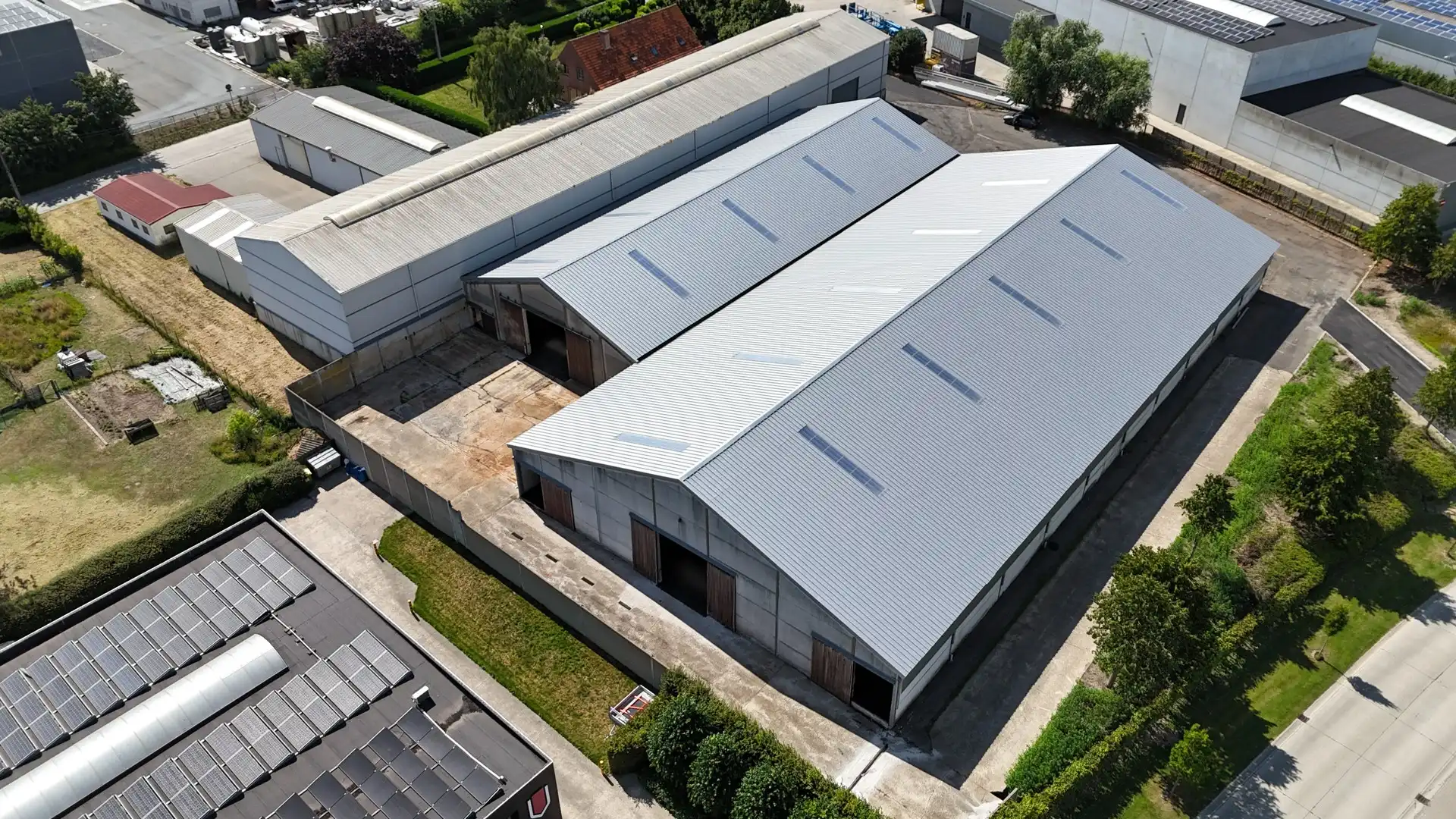 Industrieel-magazijn-logistiek te huur Industrieweg 9 - 8750 Zwevezele