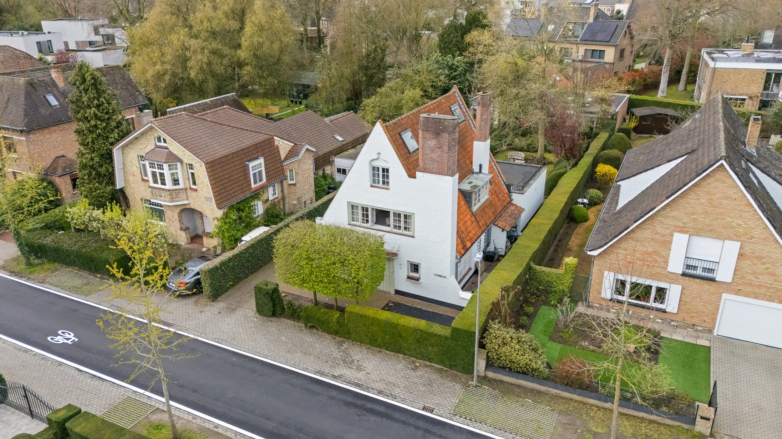 Unieke eigendom met woning & bijgebouw in Sint-Michiels foto 2