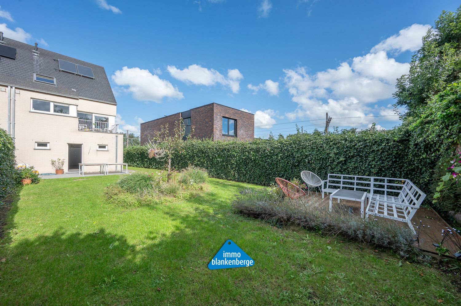 Ruime Hoekwoning met 3 Slaapkamers en Zuidgerichte Tuin foto 27