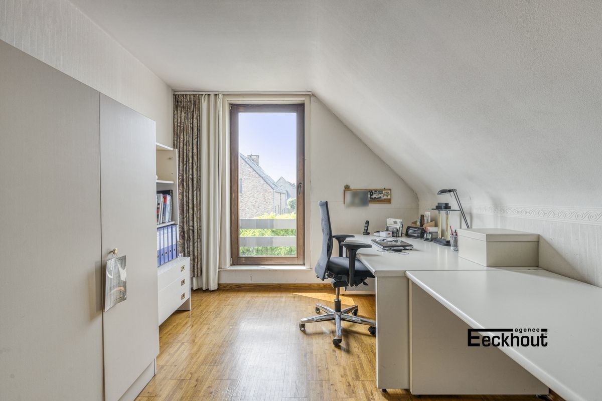 Rustig en residentieel gelegen instapklare villa met zonnige tuin. foto 9