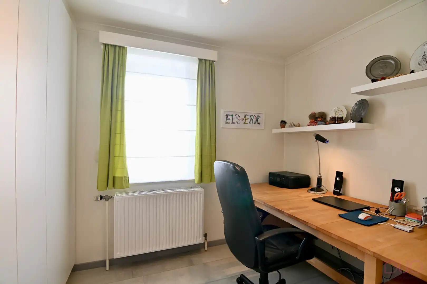 Instapklare halfopen bebouwing met drie slaapkamers, voorzien van alle moderne uitrustingen foto 14