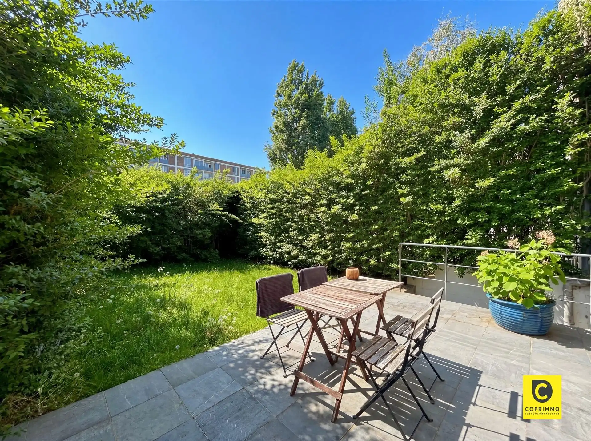 Gelijkvloers 1 slpk- appartement met tuin foto 11