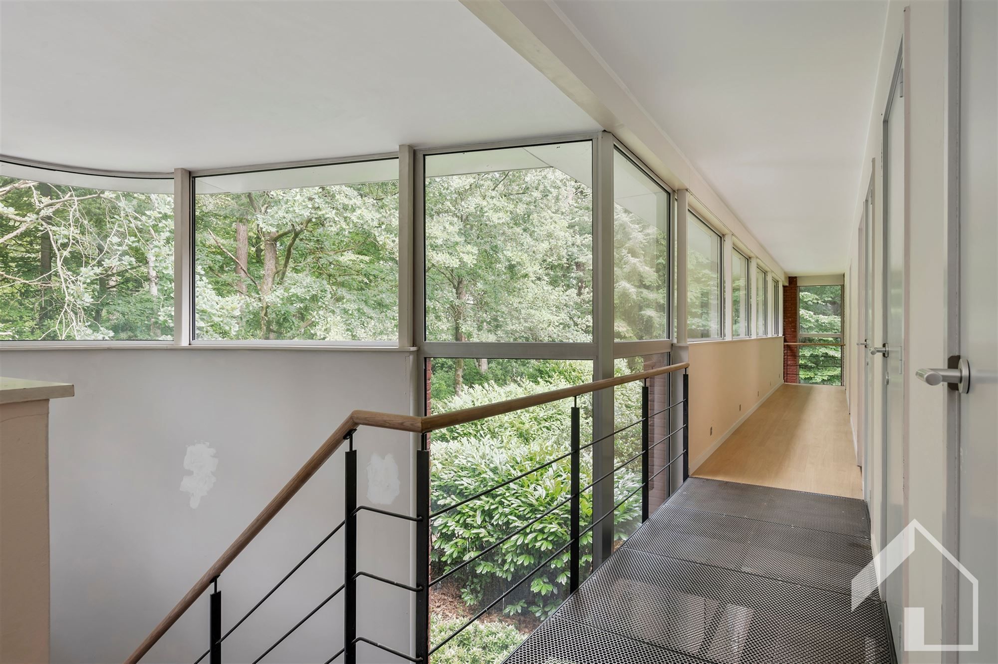 Villa met zwembad in het groen foto 12