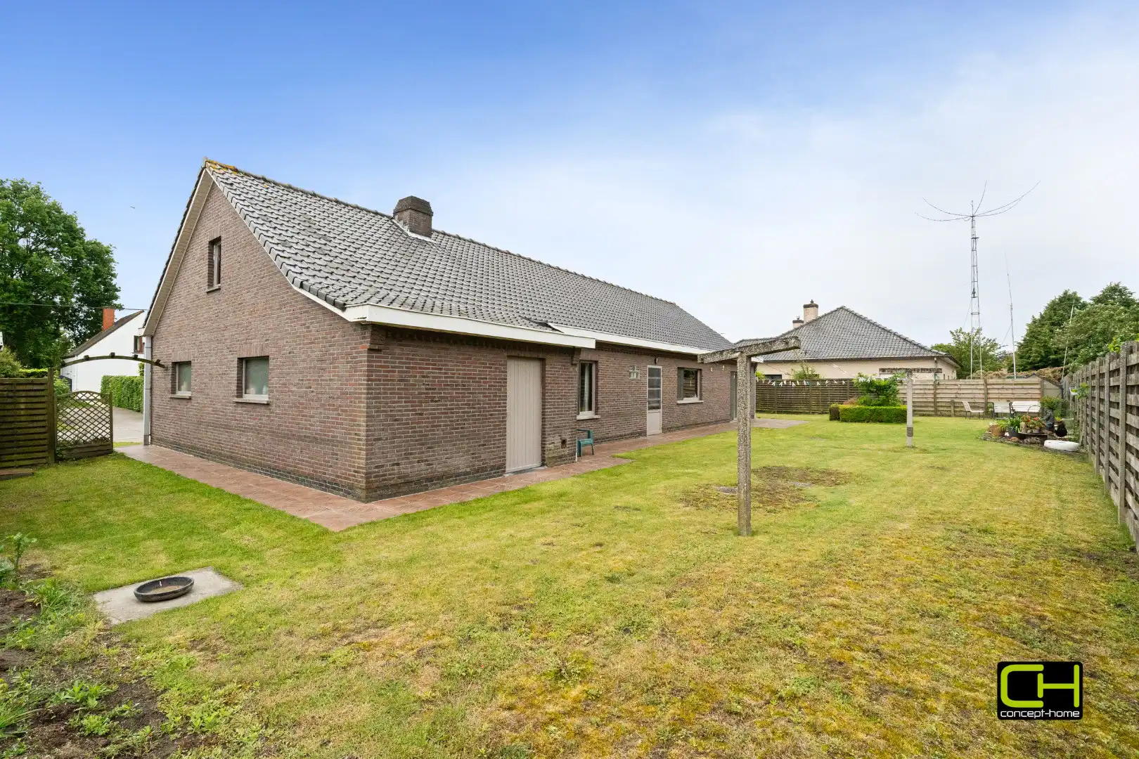 Woning/ bungalow te koop op een mooi perceel grond te Lievegem foto 16