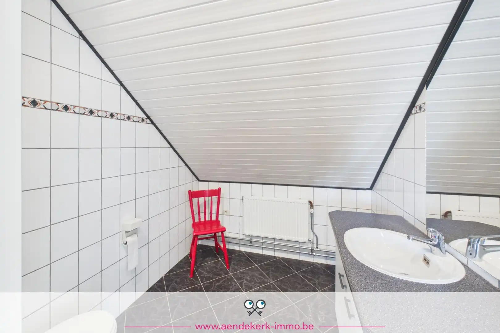 Charmante woning met vier slaapkamers foto 22