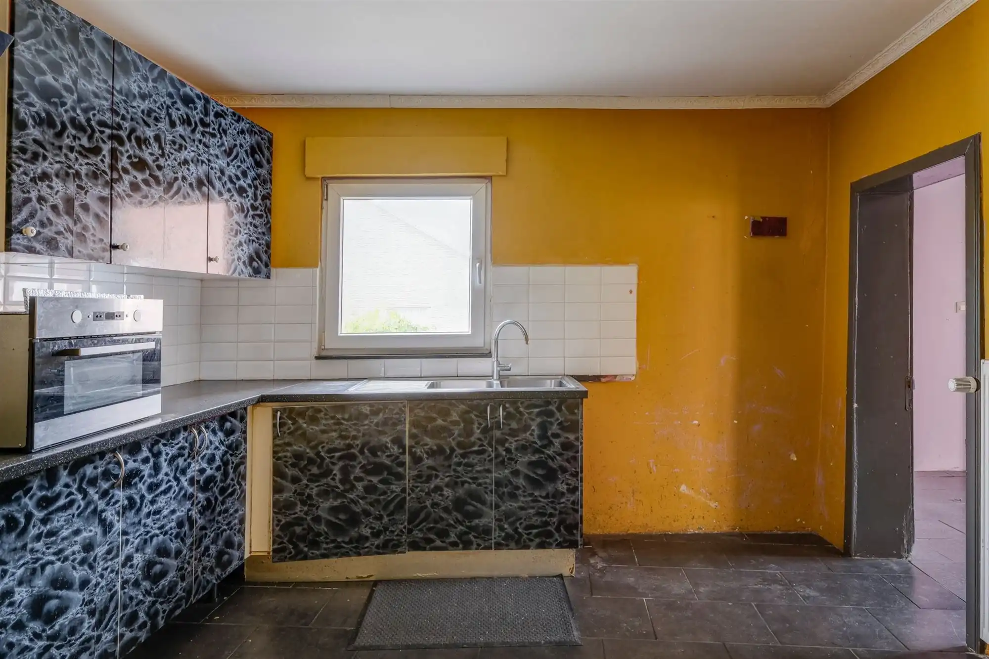 Te renoveren woning in het groen foto 11
