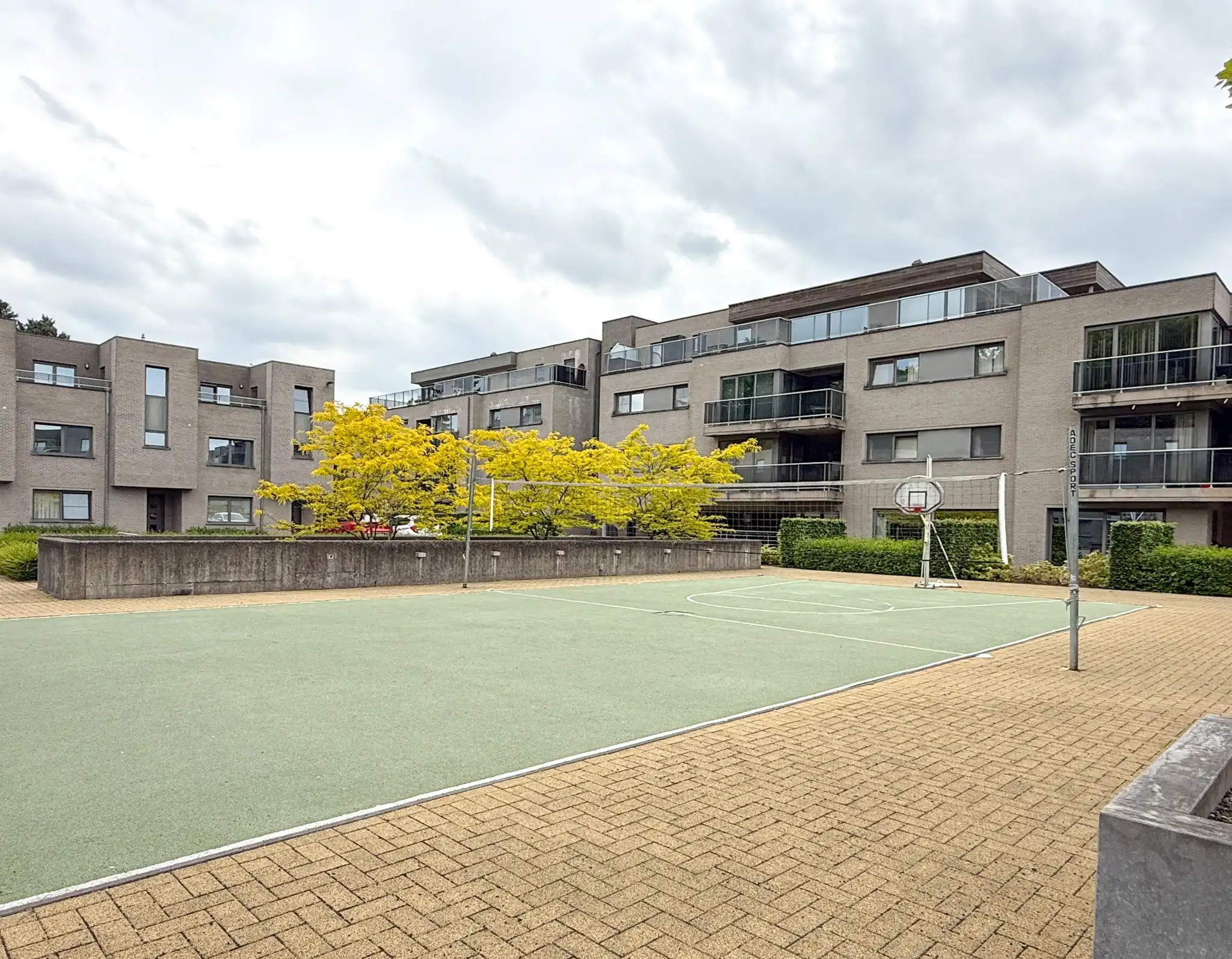 Rustig gelegen woning met 3 slaapkamers, dressing, bureau, tuin en garage foto 23
