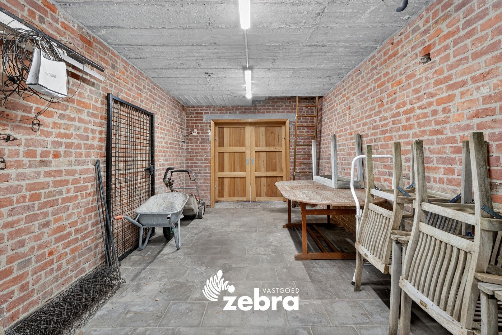 Charmante, gerenoveerde woning op toplocatie in de Bosmolens te Izegem! foto 21