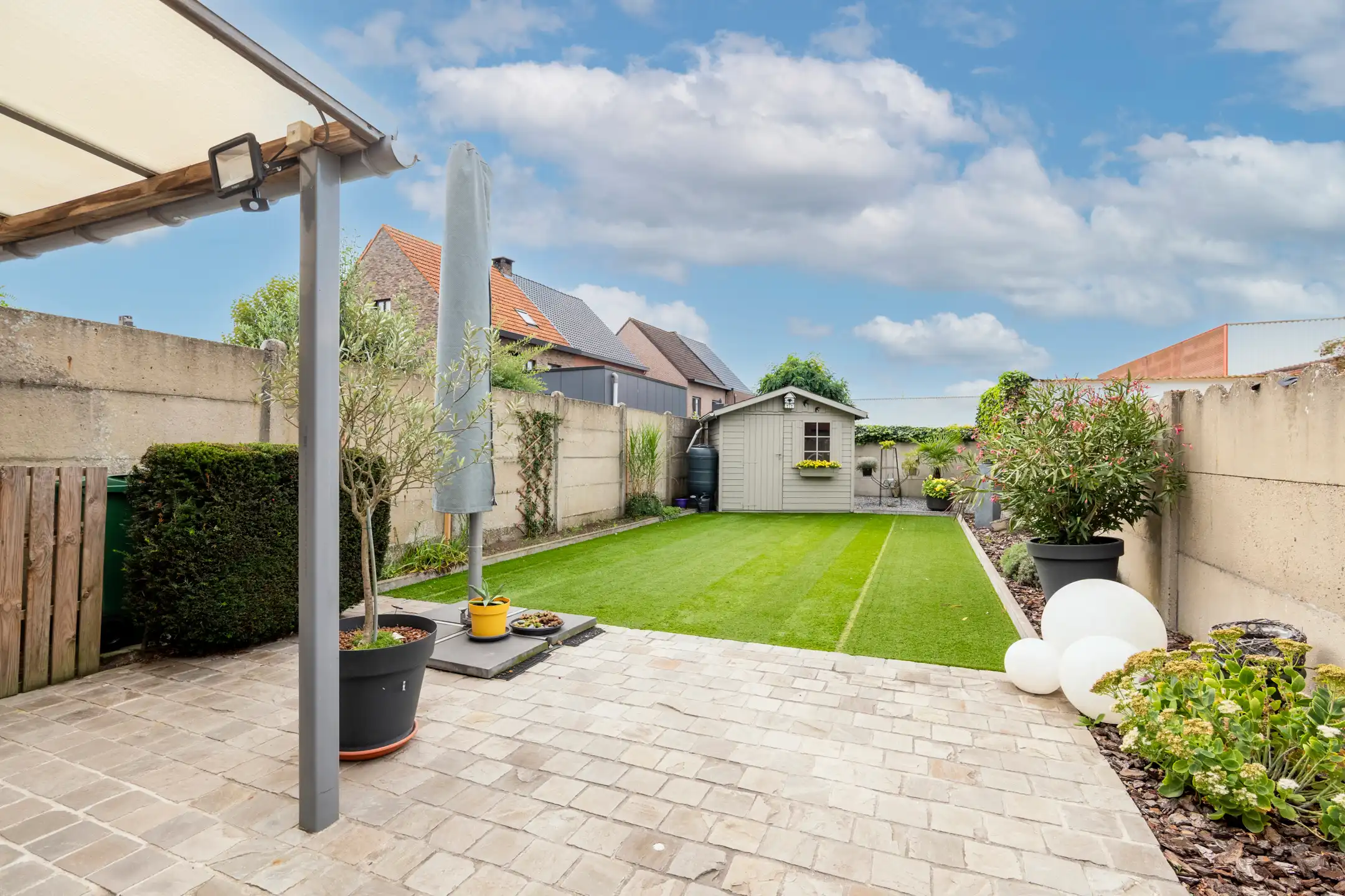 Instapklare ruime woning met tuin aan rand van het centrum. foto 16
